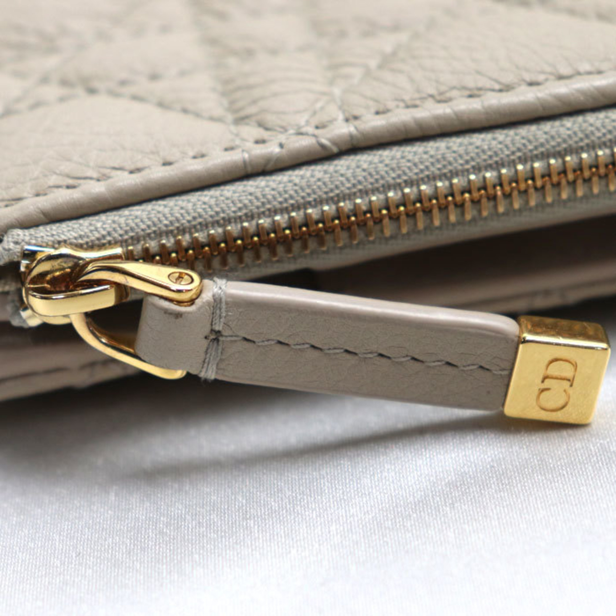 Christian Dior Cannage Dahlia Compact Wallet Bifold Beige S5173UWHC Women's