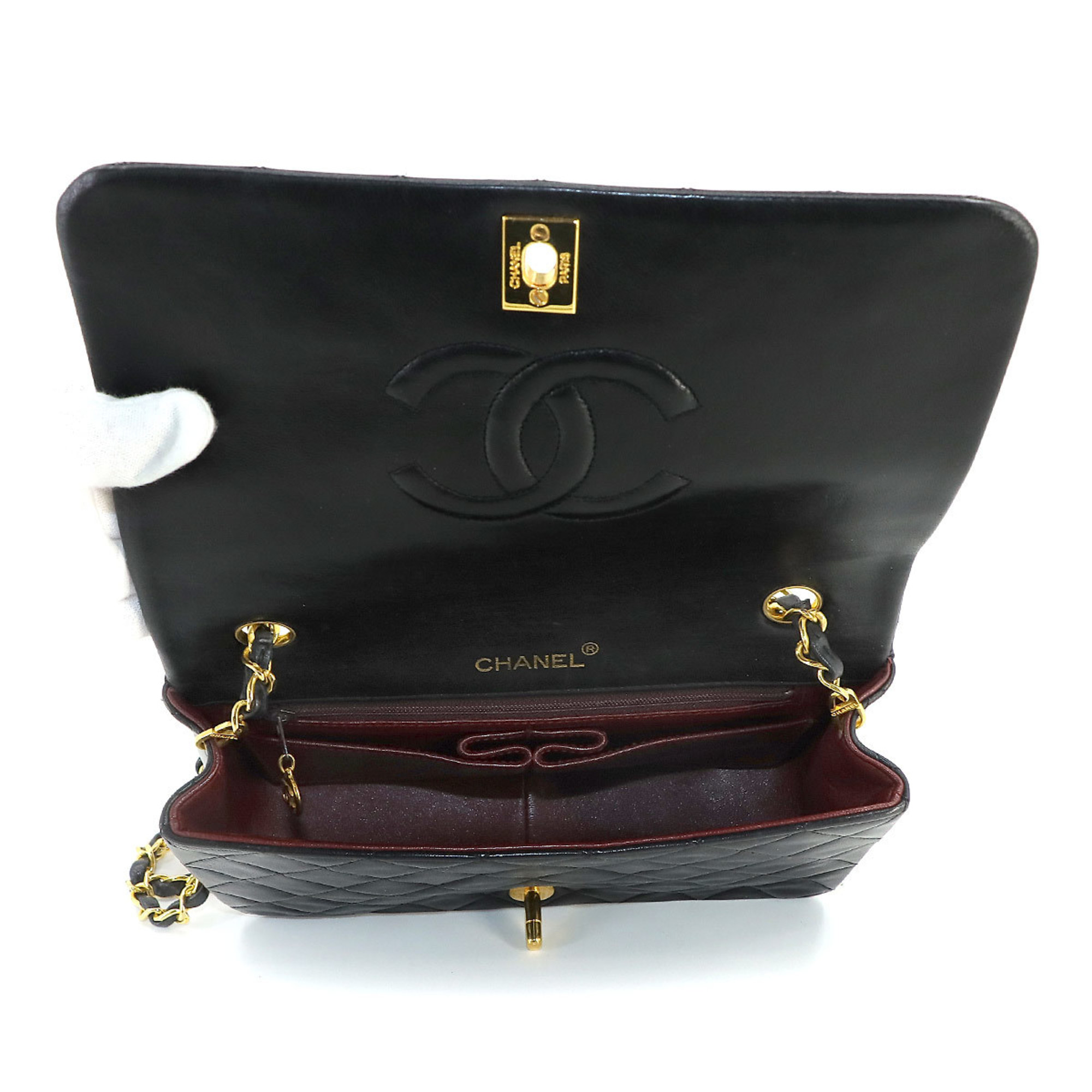 CHANEL Matelasse Chain Shoulder Bag Leather Black Gold Hardware