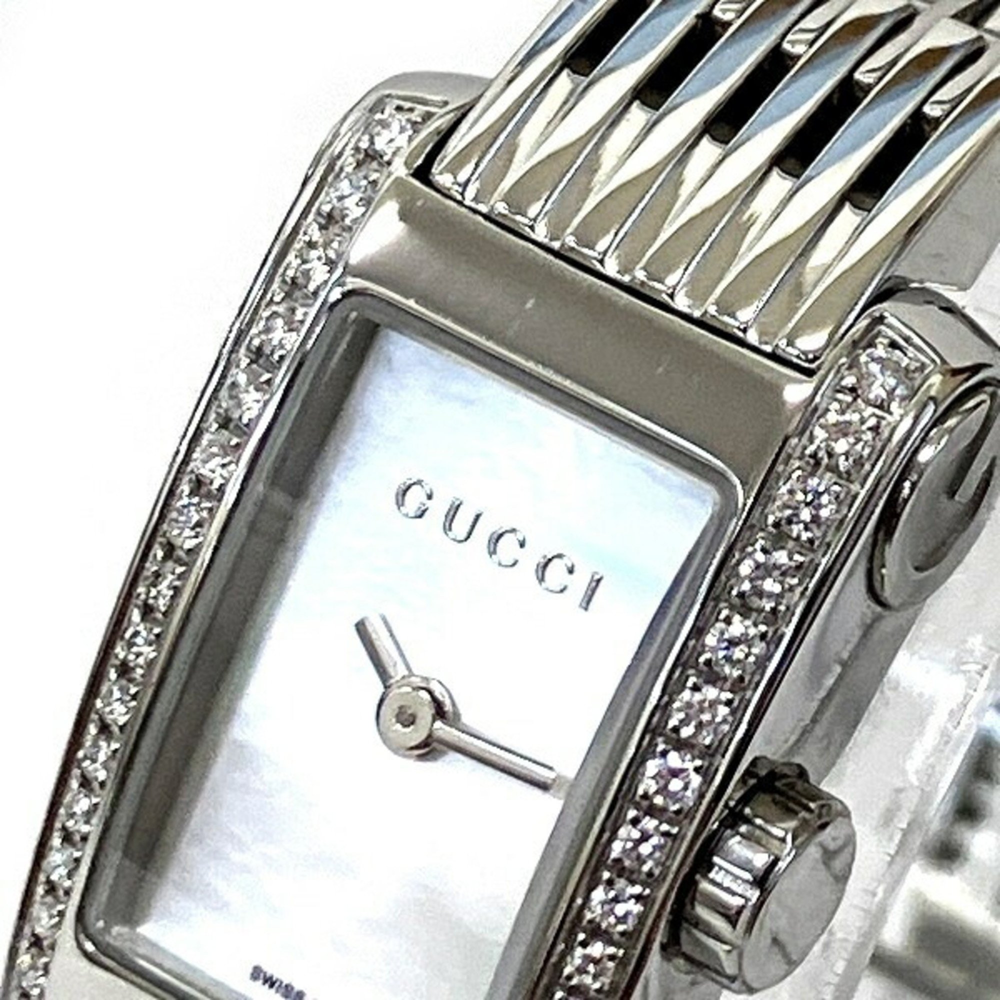 GUCCI G Metro 8600L Quartz Diamond Bezel Watch Ladies