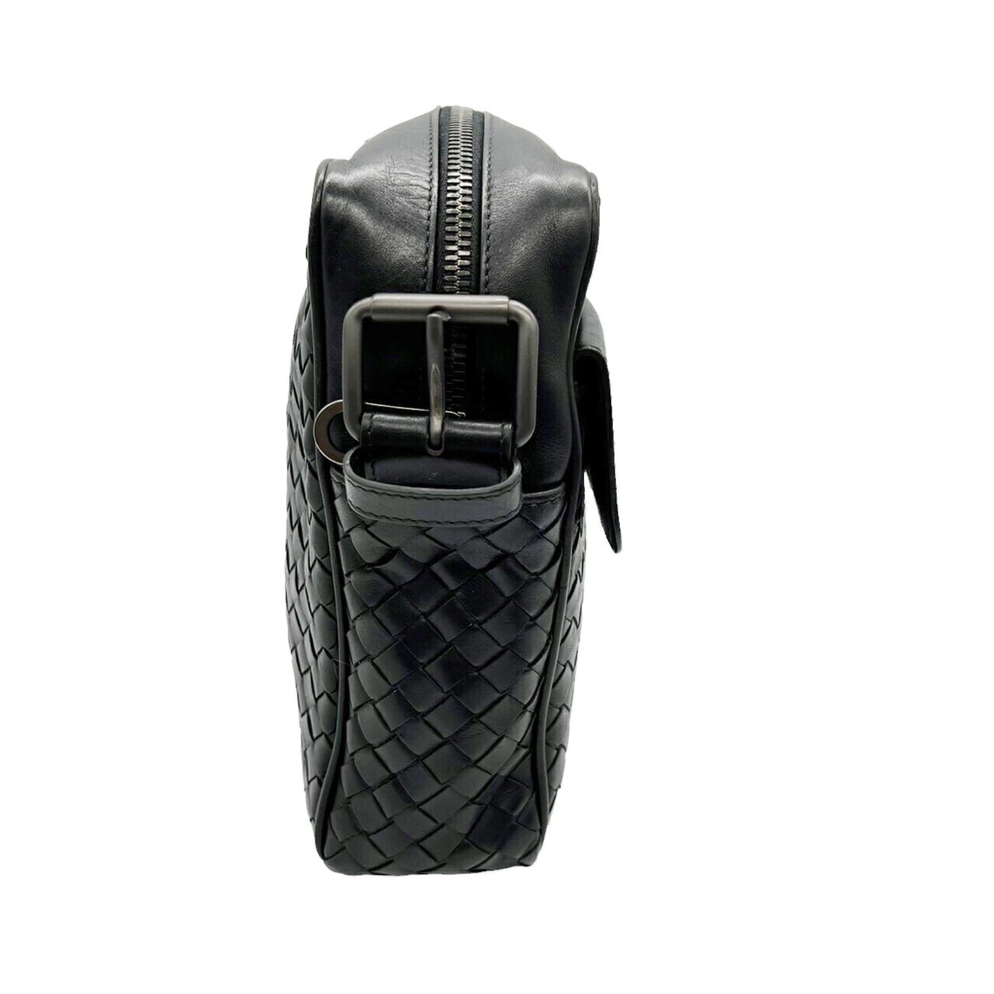 BOTTEGA VENETA Bottega Shoulder Bag Intrecciato Leather Black Men's 163313