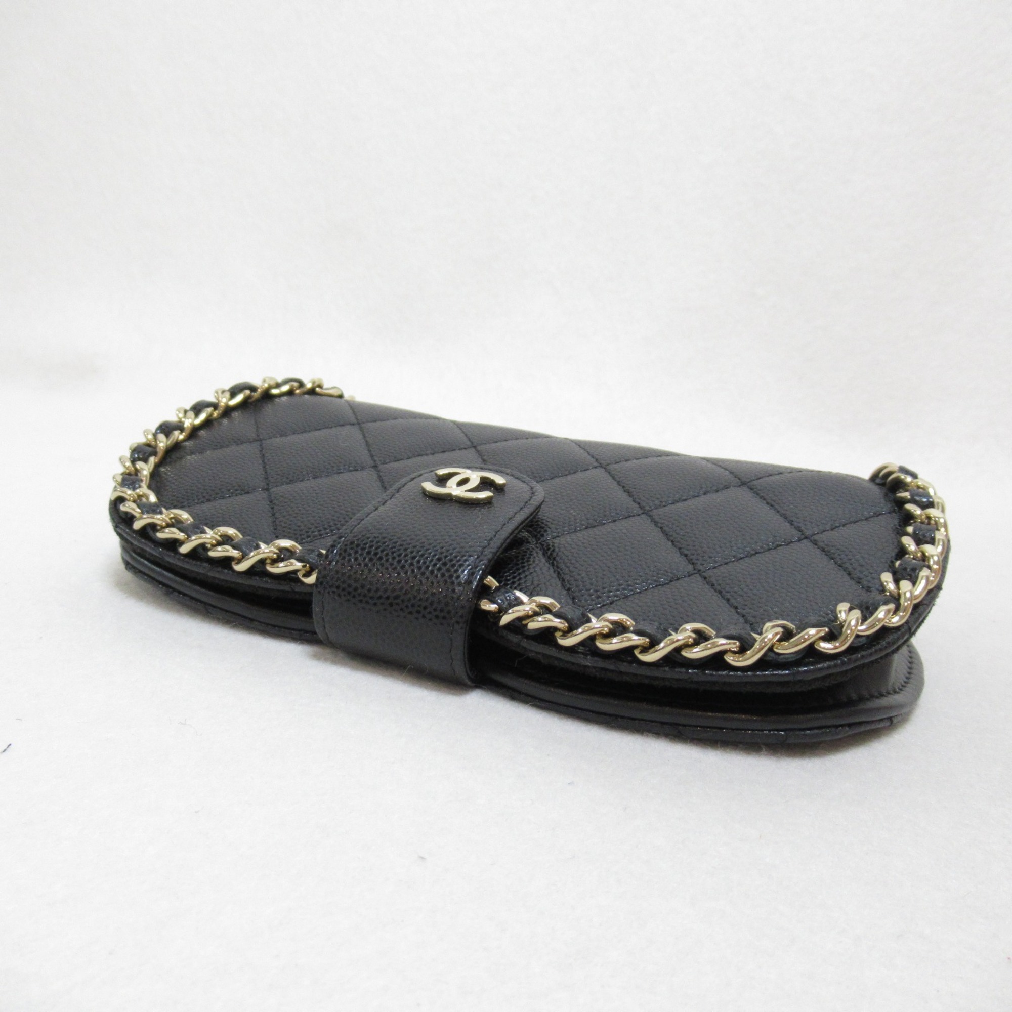 CHANEL Matelasse phone case Black Caviar Skin (Grained Calf)