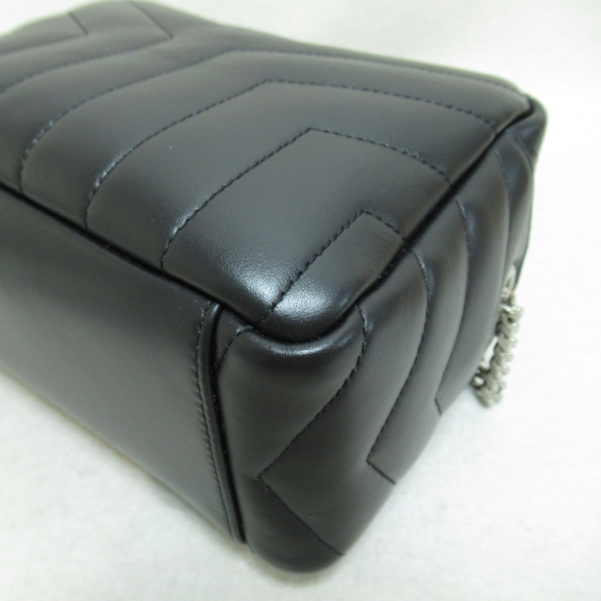 SAINT LAURENT Lulu Chain Shoulder Bag Black leather 574102