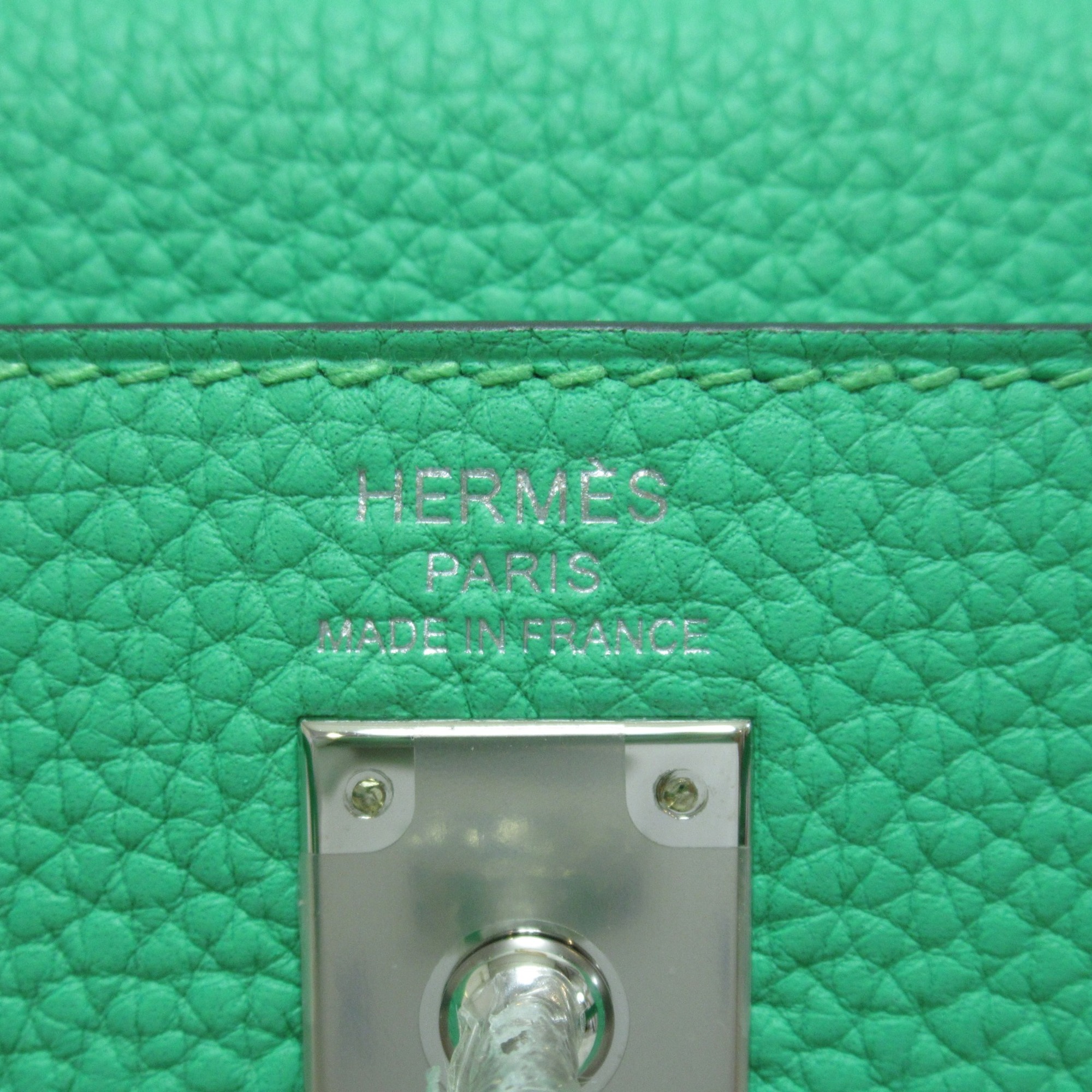 HERMES Kelly 25 handbag Green Taurillon Clemence leather