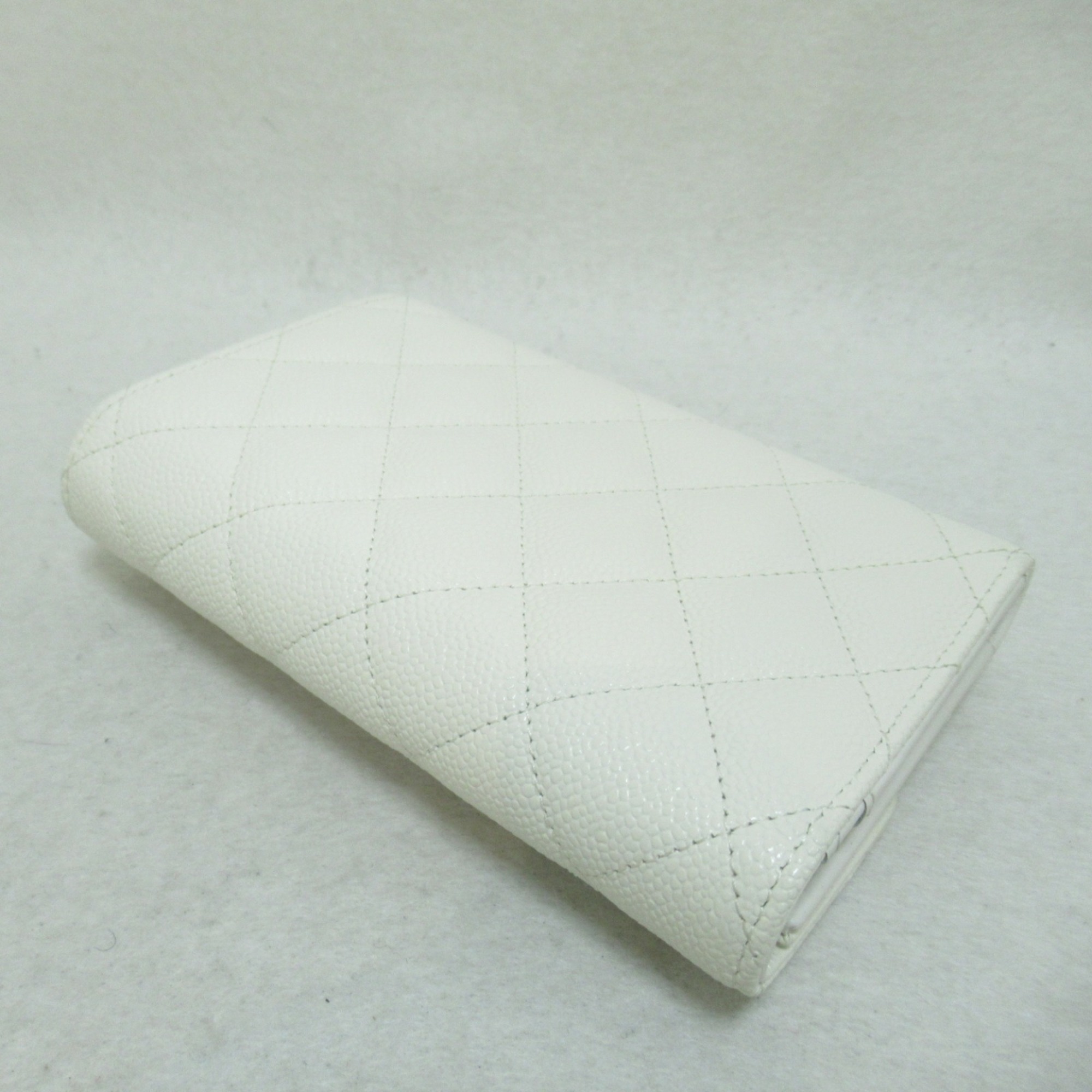 CHANEL Matelasse medium wallet tri-fold long wallet White Caviar Skin (Grained Calf) AP3051