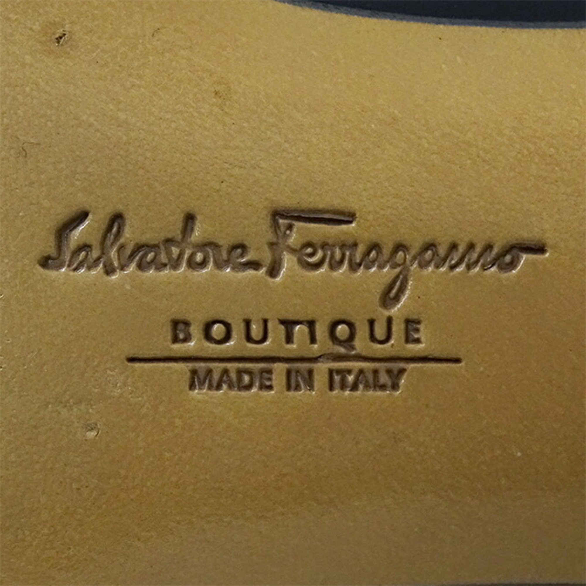 Salvatore Ferragamo Ferragamo Pumps Women's Brand Vara Ribbon Leather Black