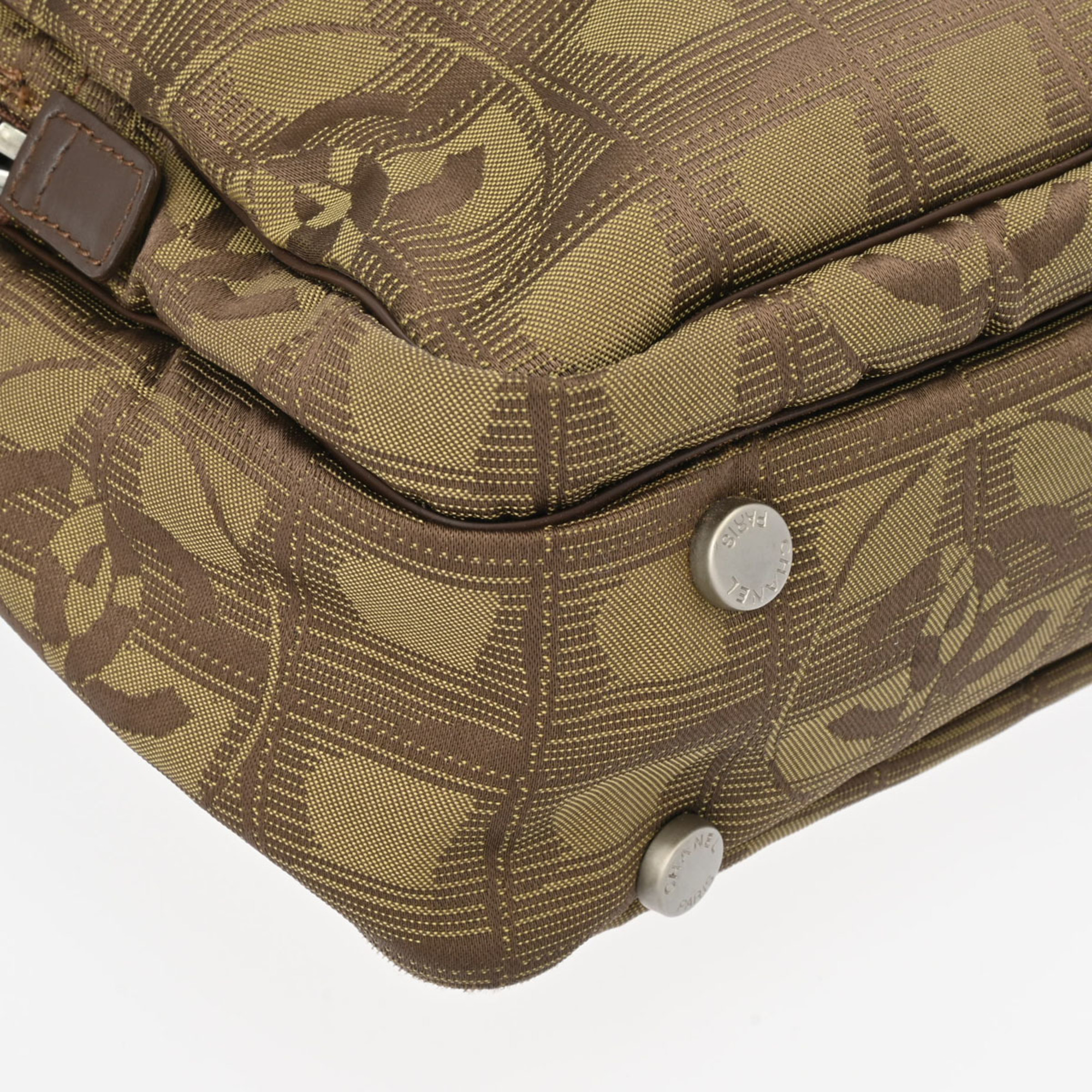 CHANEL New Travel Line Khaki - Women's Nylon Handbag