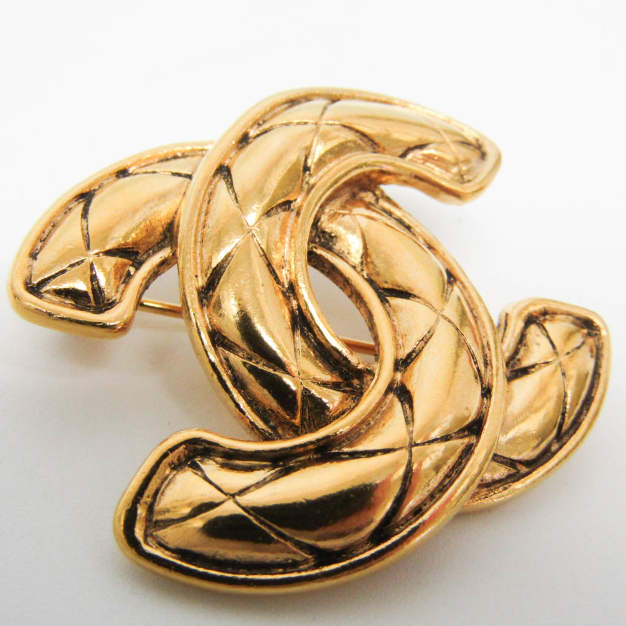 Chanel Metal Brooch Gold