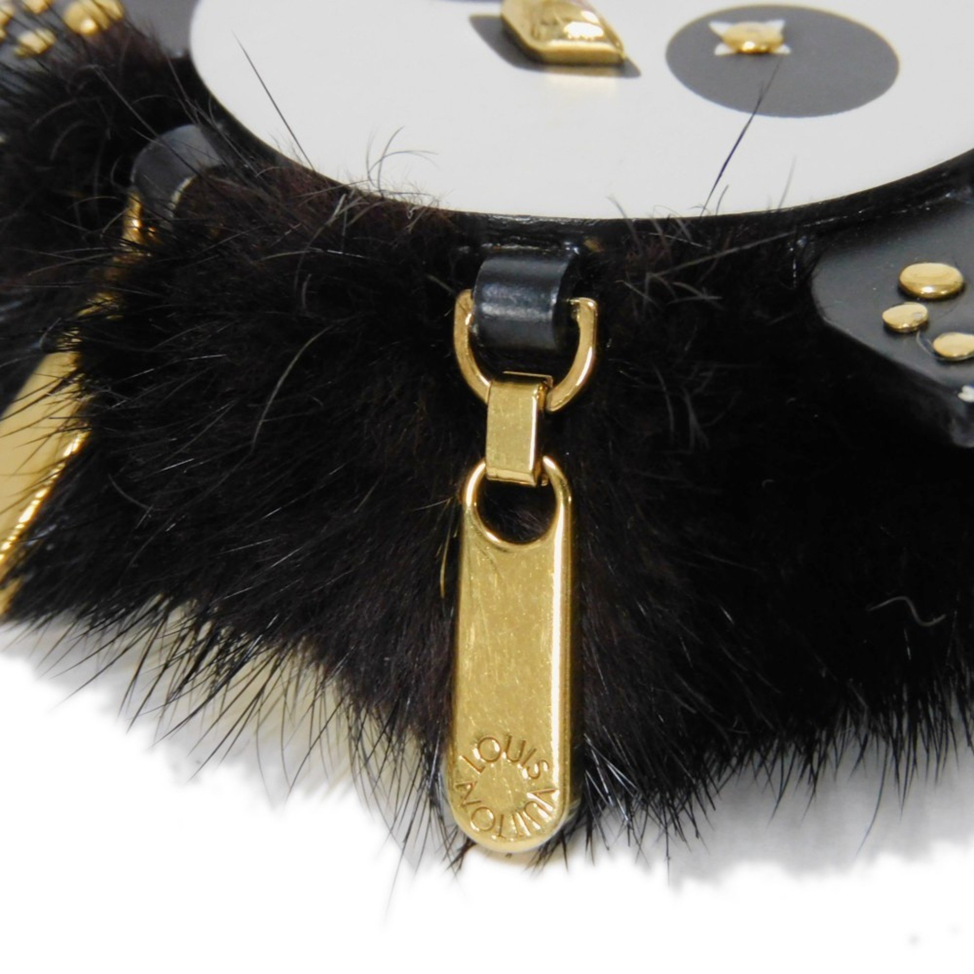 Louis Vuitton LOUIS VUITTON Keychain Portocle Wild Panda Studs Fur Blanc Noir Monogram Flower M63094 Women's