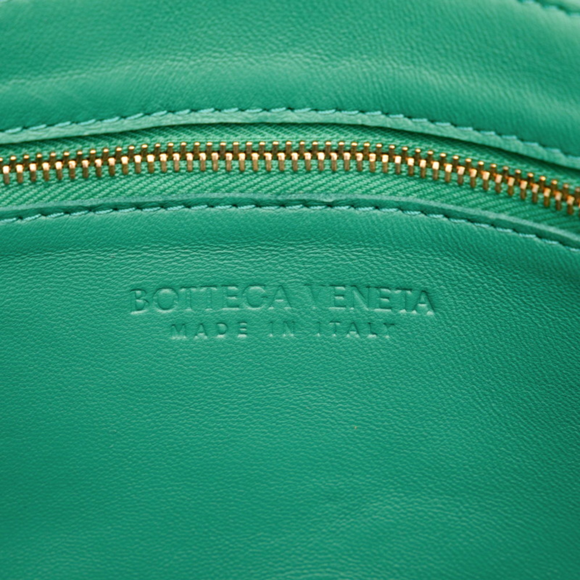 Bottega Veneta Maxi Intrecciato Cassette Shoulder Bag Paraquito Green Leather Women's BOTTEGAVENETA