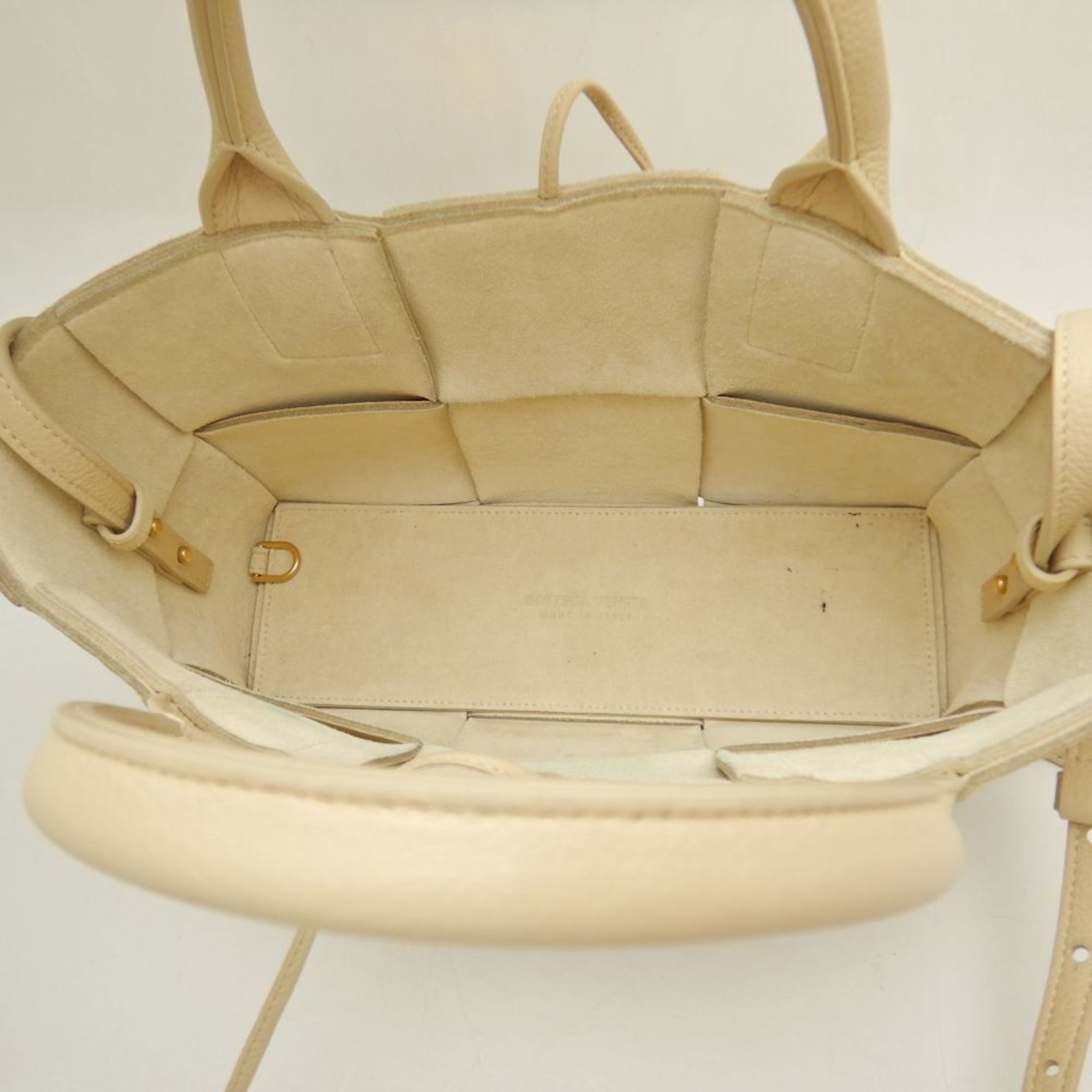 BOTTEGA VENETA Arco 709337 Tote Bag Maxi Intrecciato Leather Porridge 251622