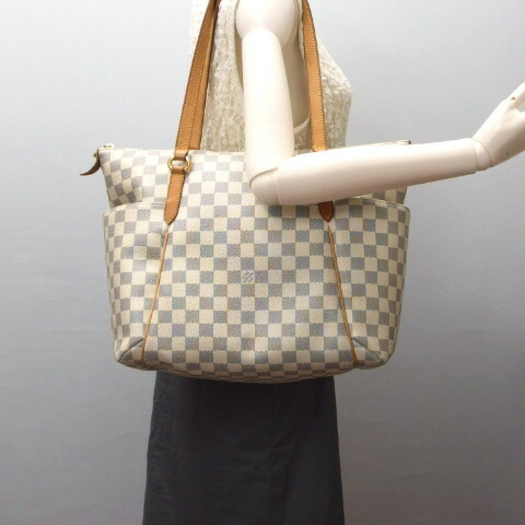 Louis Vuitton Damier Azur Totally MM Tote Bag