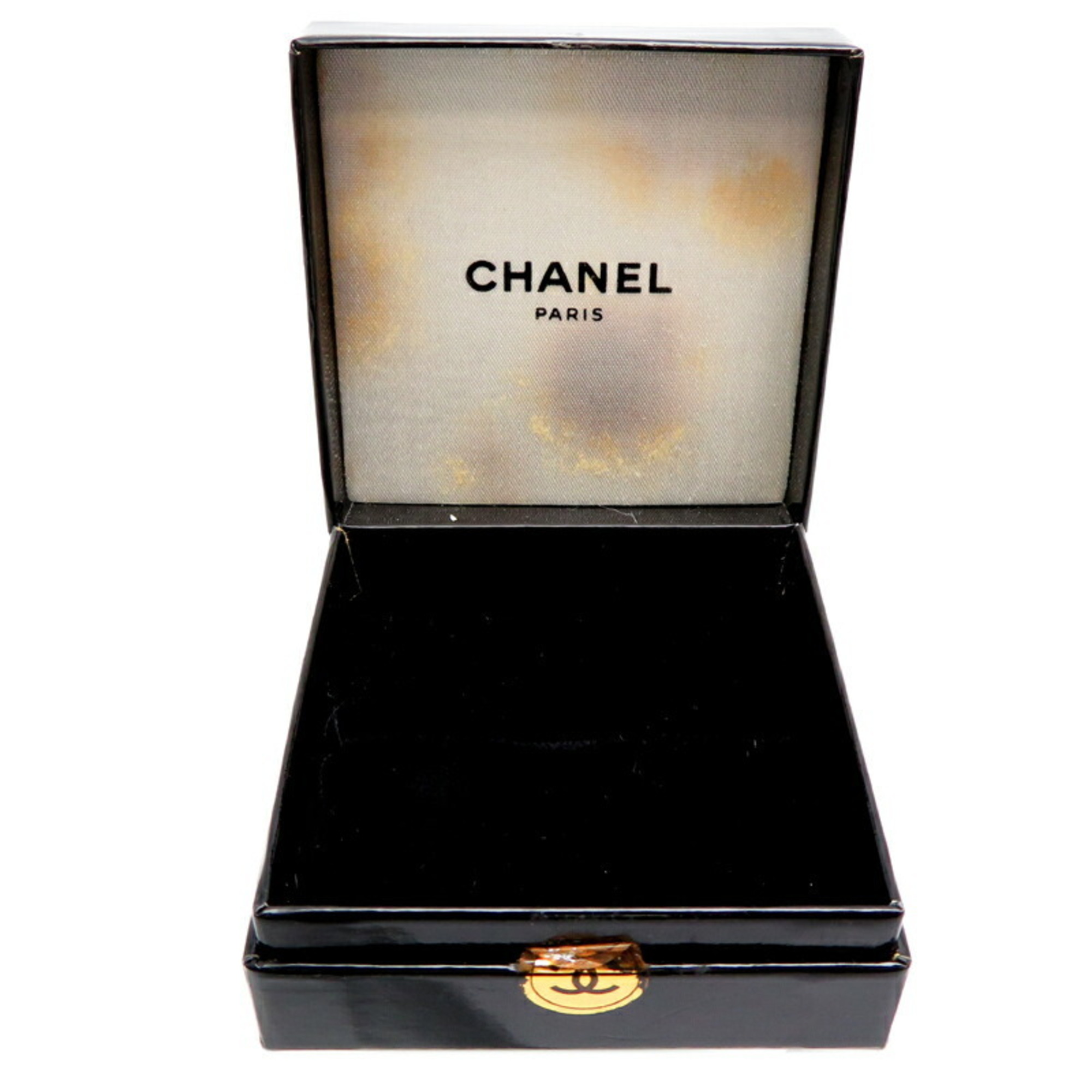 Chanel One-piece fake pearl flower earrings for women GP