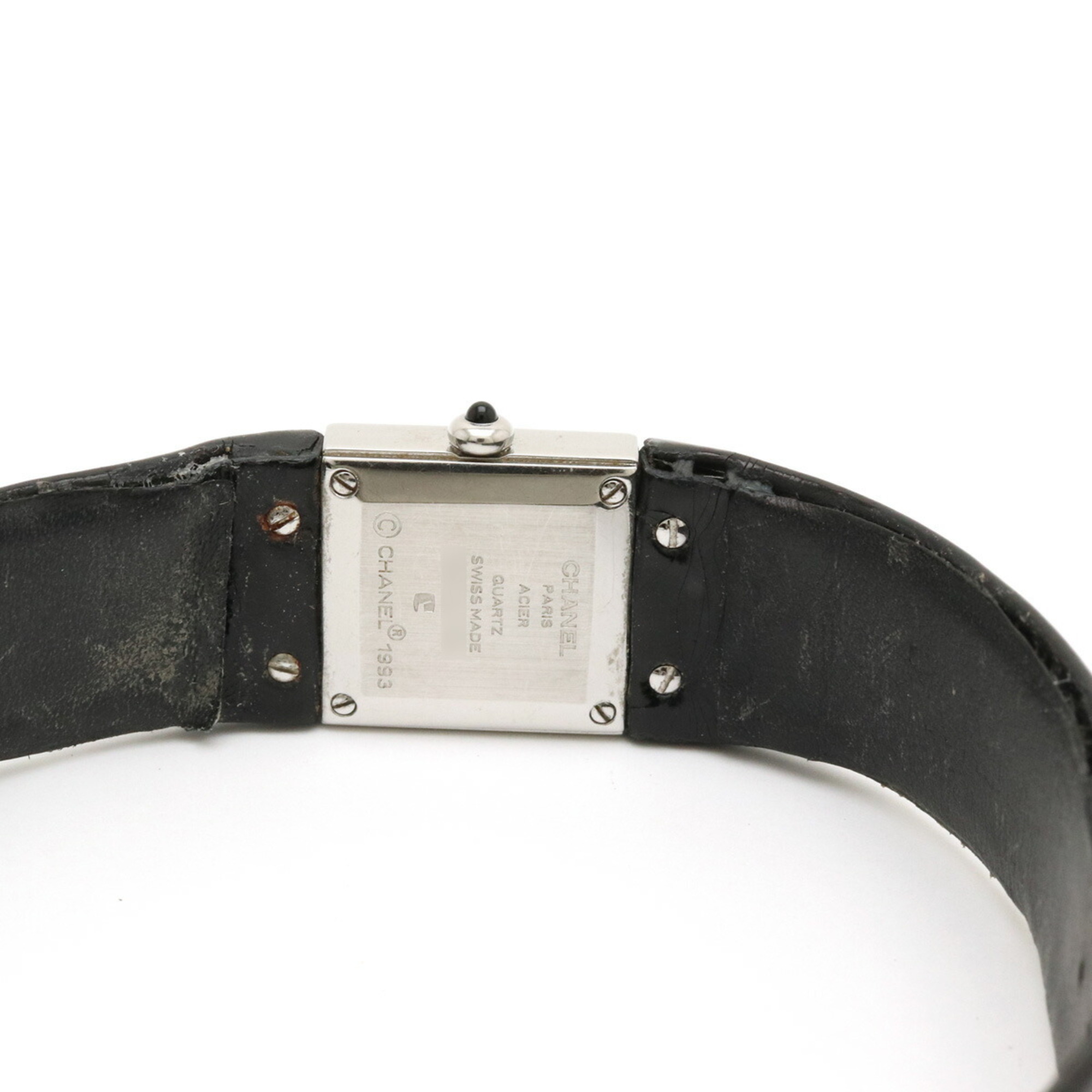 CHANEL Matelasse SS Patent Leather Strap Black Dial Women's Quartz Watch H0116