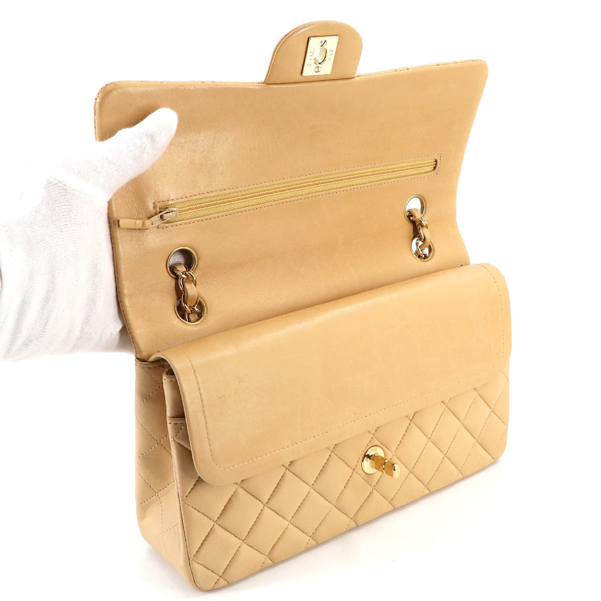 CHANEL Matelasse 25 Chain Shoulder Bag Leather Beige A01112 Gold Hardware