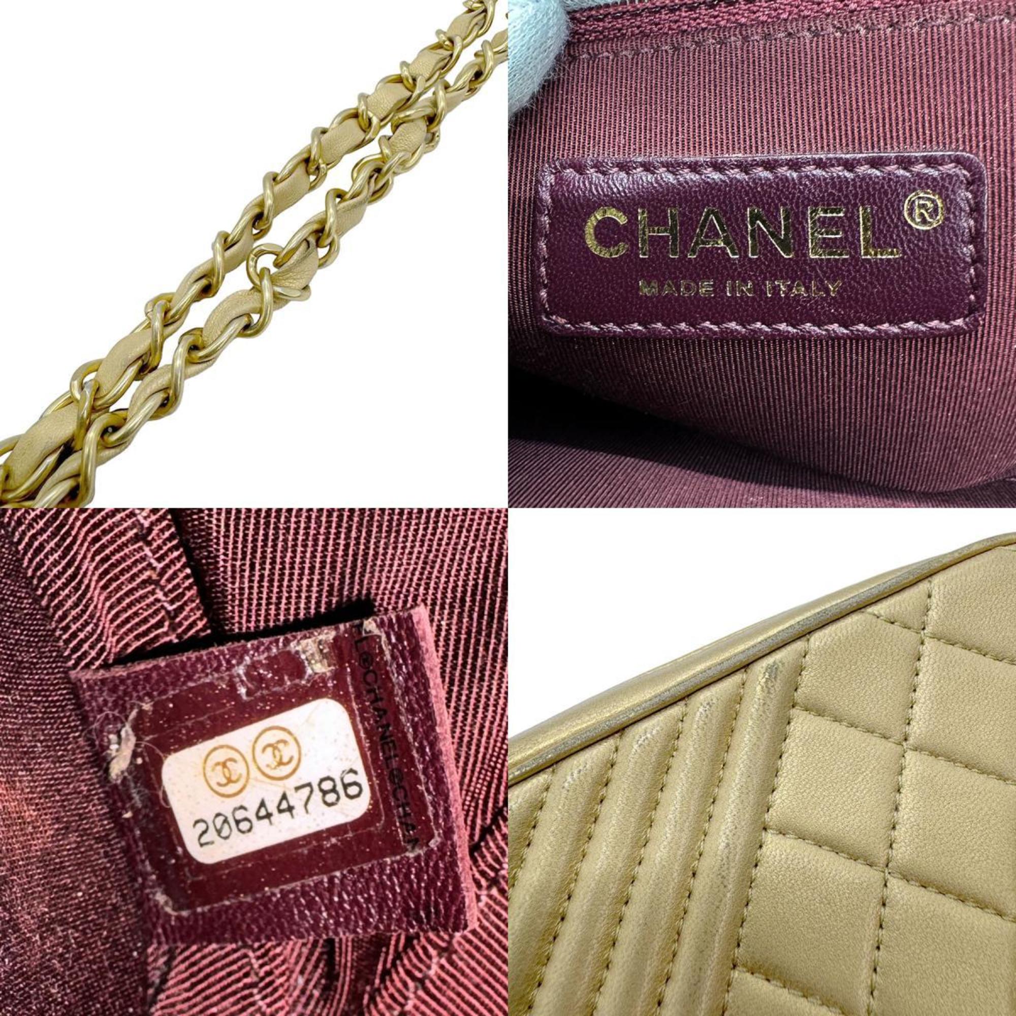 CHANEL Shoulder Bag Chain Matelasse Leather/Metal Gold Women's z0537