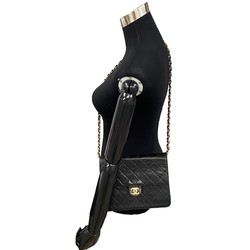 CHANEL Matelasse Lambskin Leather Chain Shoulder Bag Pochette Black 77785