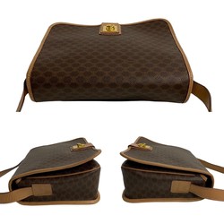CELINE Macadam Blason Triomphe Pattern Ring Hardware Leather Shoulder Bag Pochette Brown 743-4