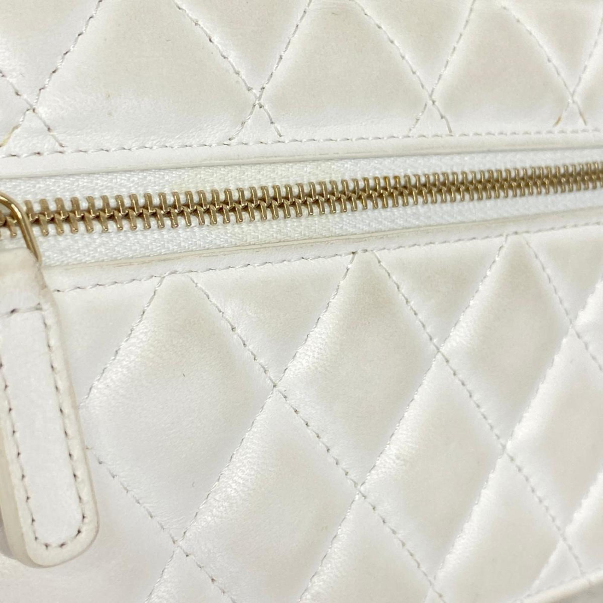 Chanel Shoulder Wallet Matelasse Chain Lambskin White Women's