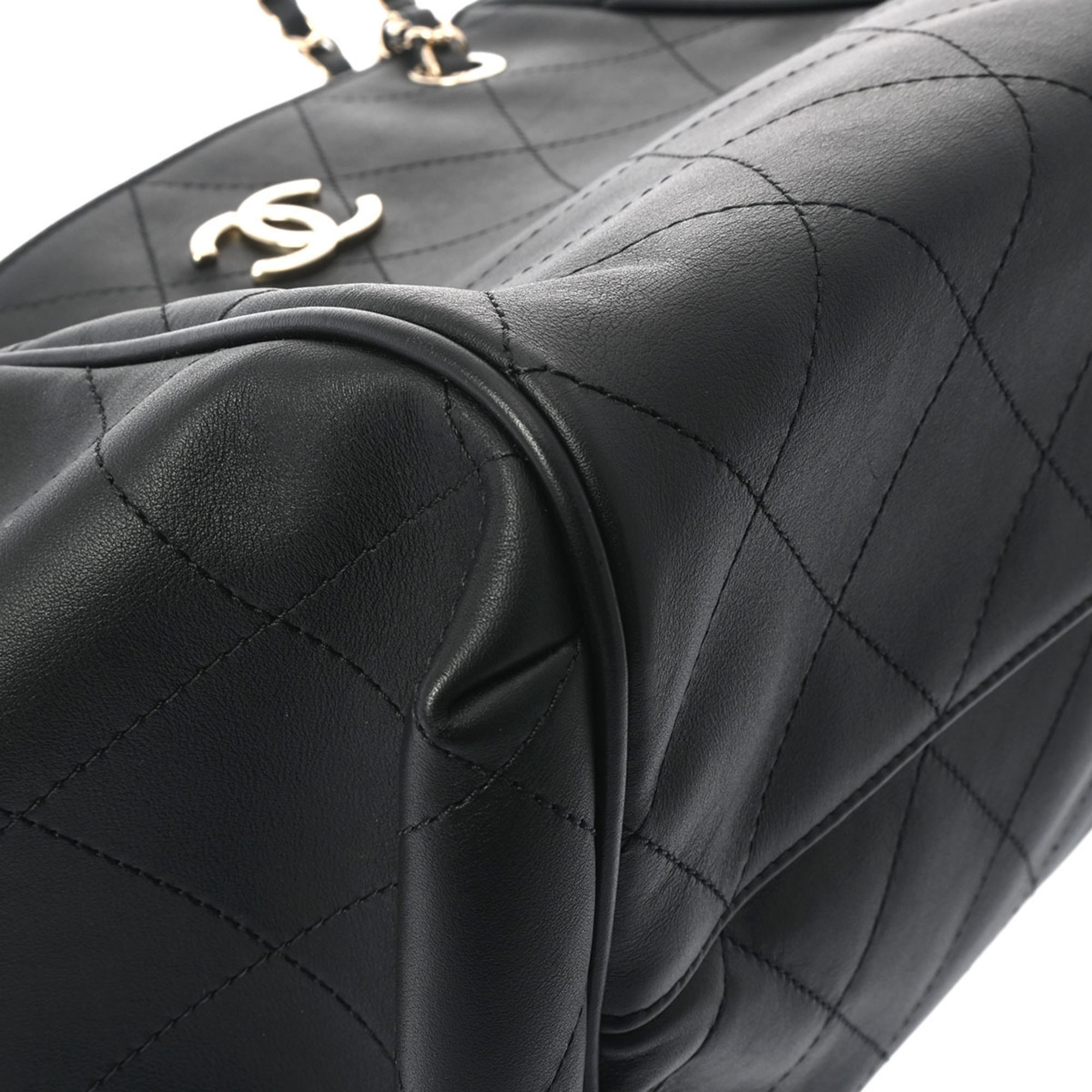 CHANEL Chanel Matelasse Chain Tote Black Champagne - Women's Leather Handbag