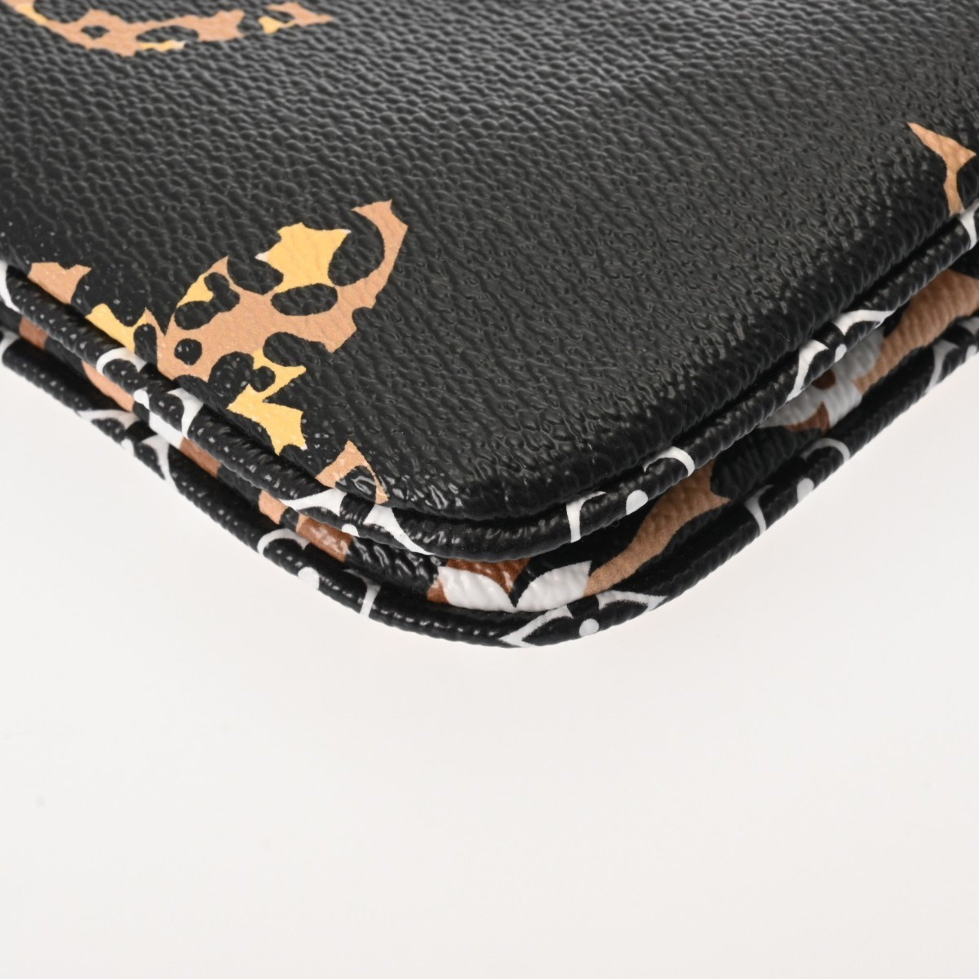LOUIS VUITTON Louis Vuitton Monogram Jungle Pochette Double Zip Black/Brown M67874 Women's Canvas Shoulder Bag