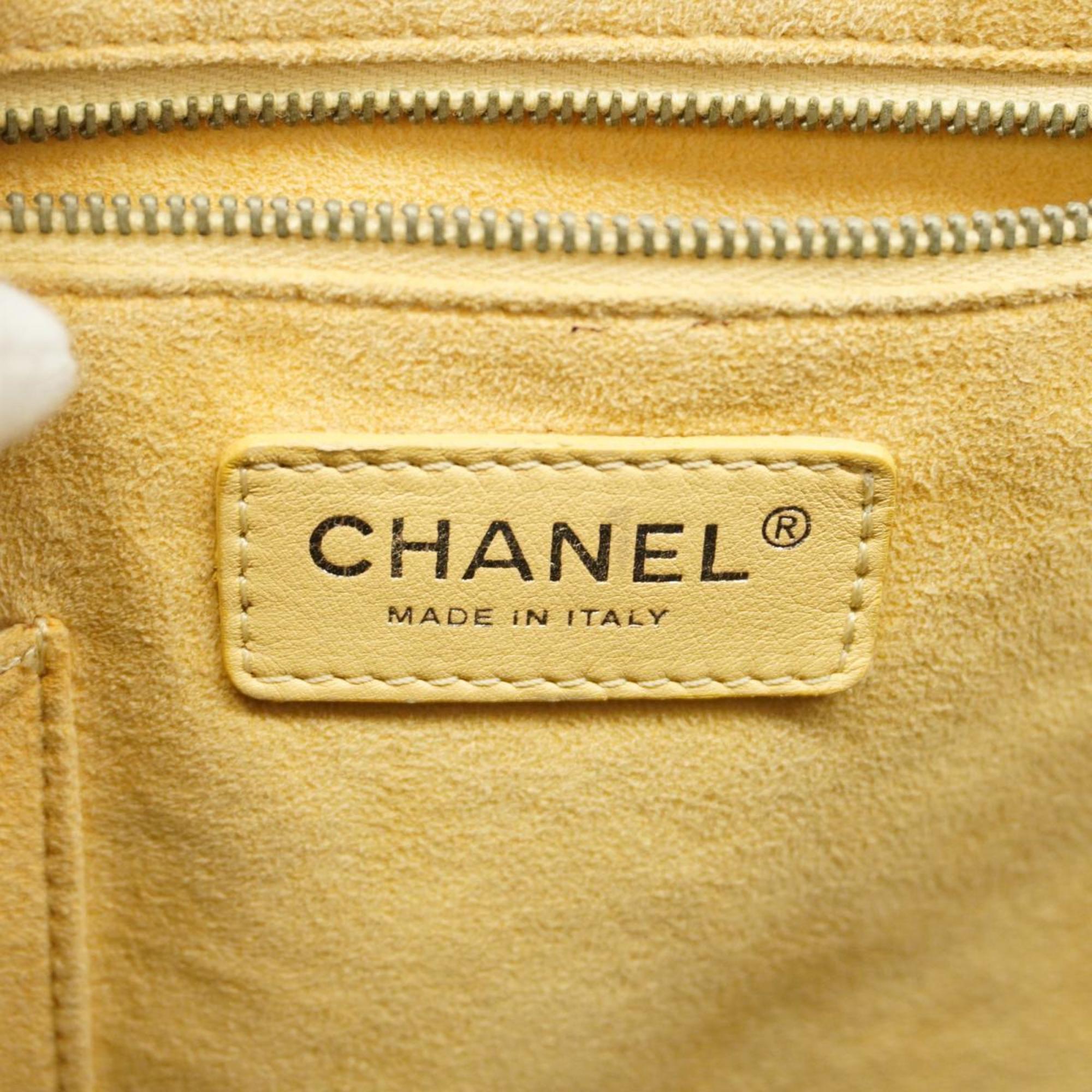 Chanel Handbag No.5 Patent Leather Black Women's