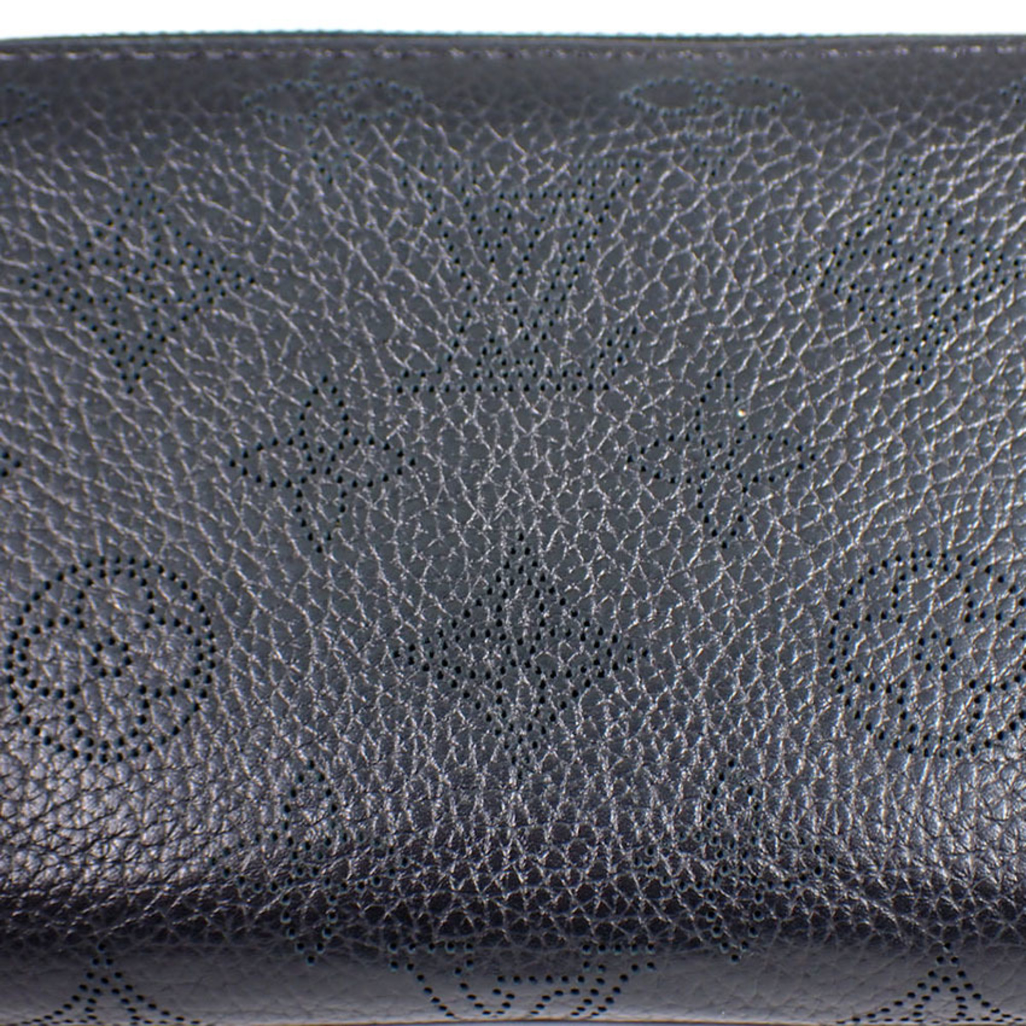 Louis Vuitton Mahina M61867 Zippy Wallet Noir TN0119 Round Zip Long