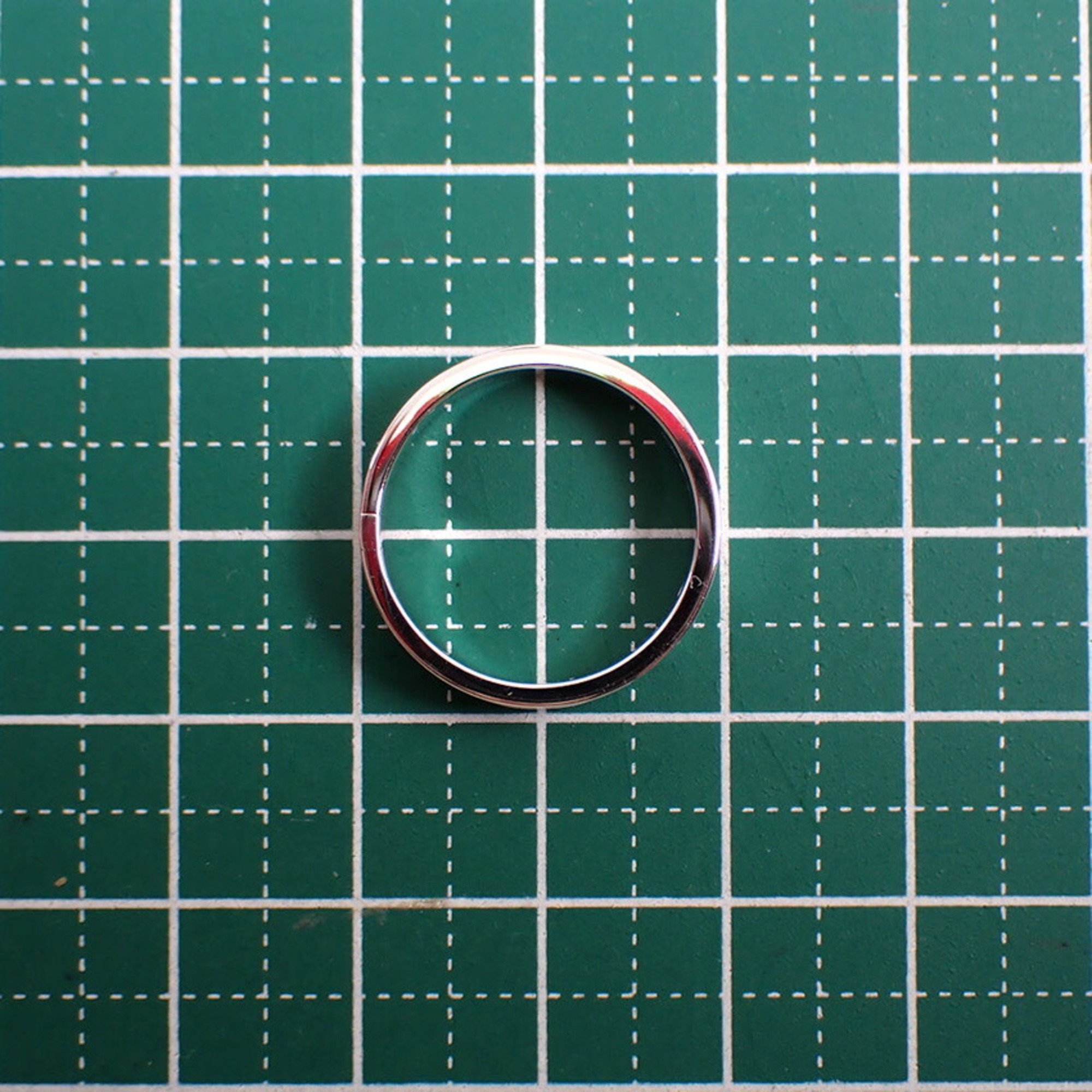 GUCCI 750WG Diamond Icon Print Ring Size 11.5