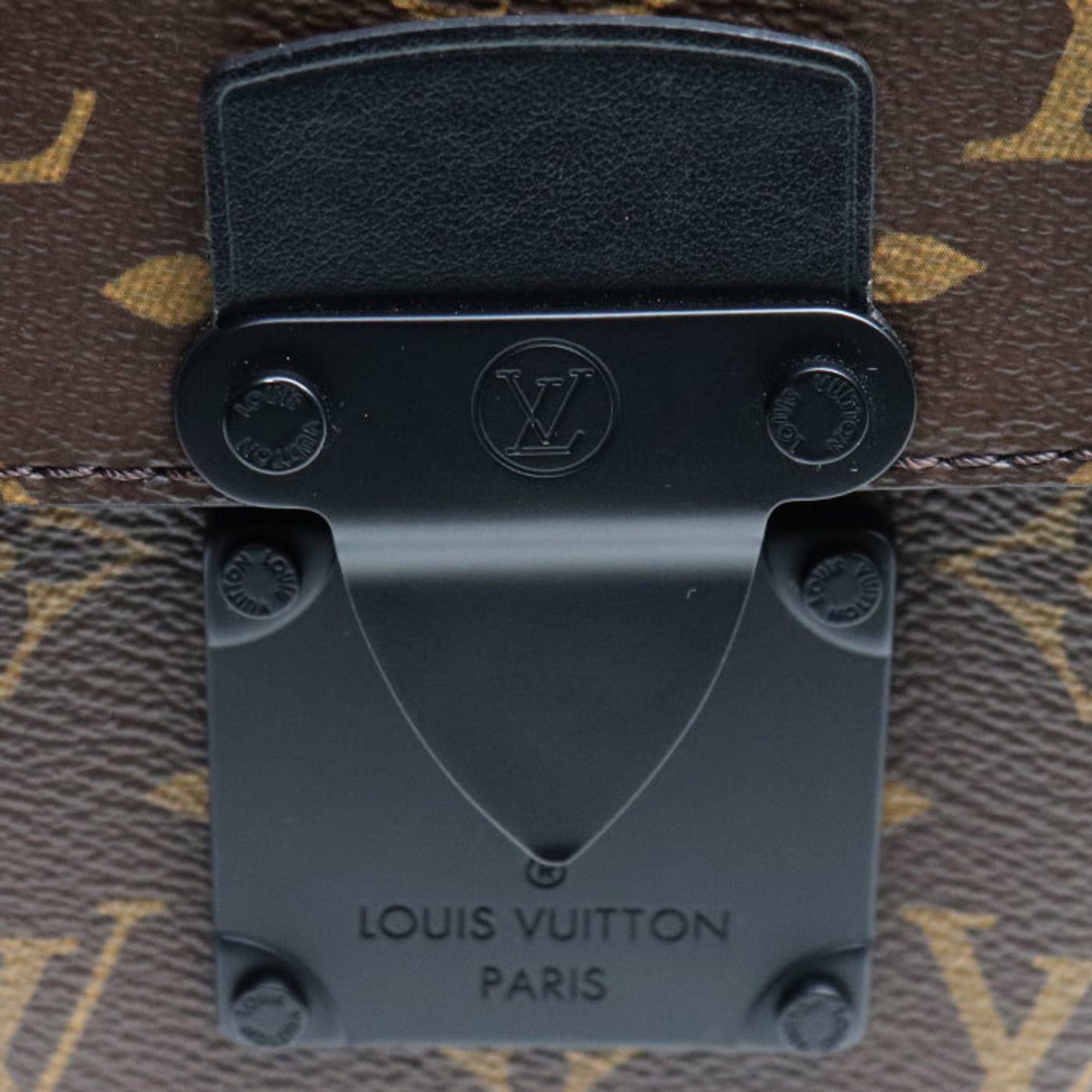 LOUIS VUITTON Louis Vuitton S-Lock Vertical Wearable Wallet Shoulder Bag Brown Black M81522 IC Unisex