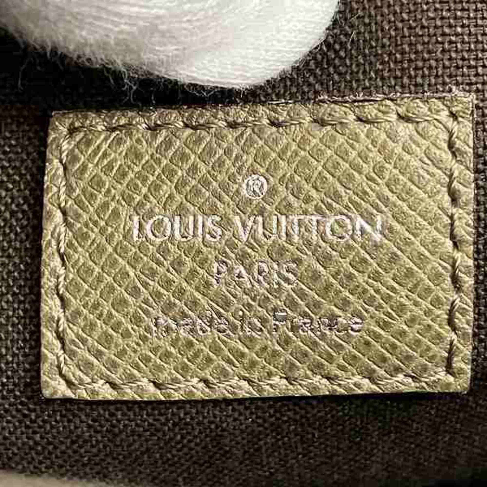 Louis Vuitton Taiga Roman PM M32805 Ural Bag Shoulder Unisex