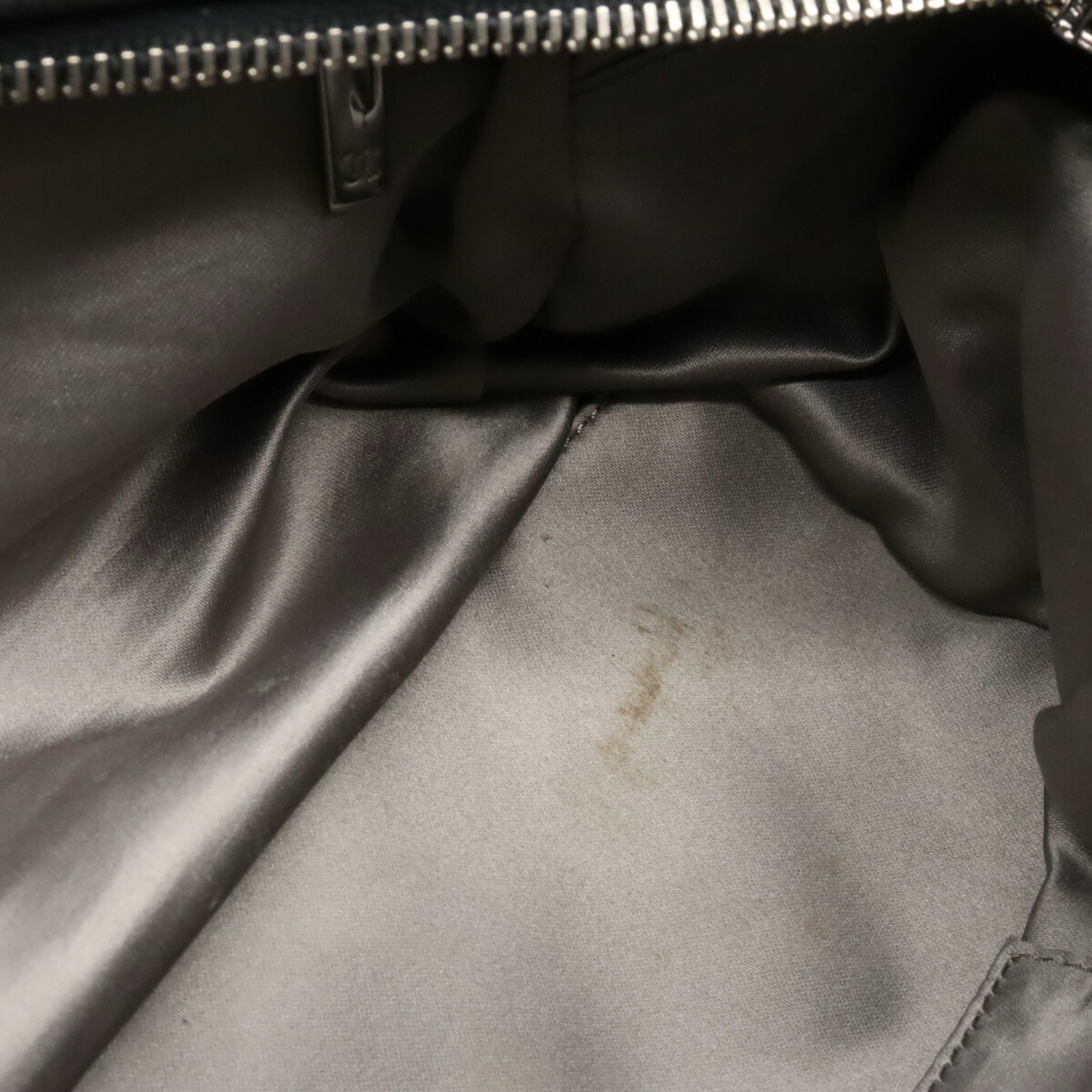 CHANEL Bubble Quilt Chain Shoulder Bag Leather Dark Gray