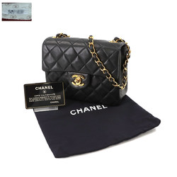 CHANEL Matelasse Chain Shoulder Bag Leather Black A01115 Gold Hardware Mini