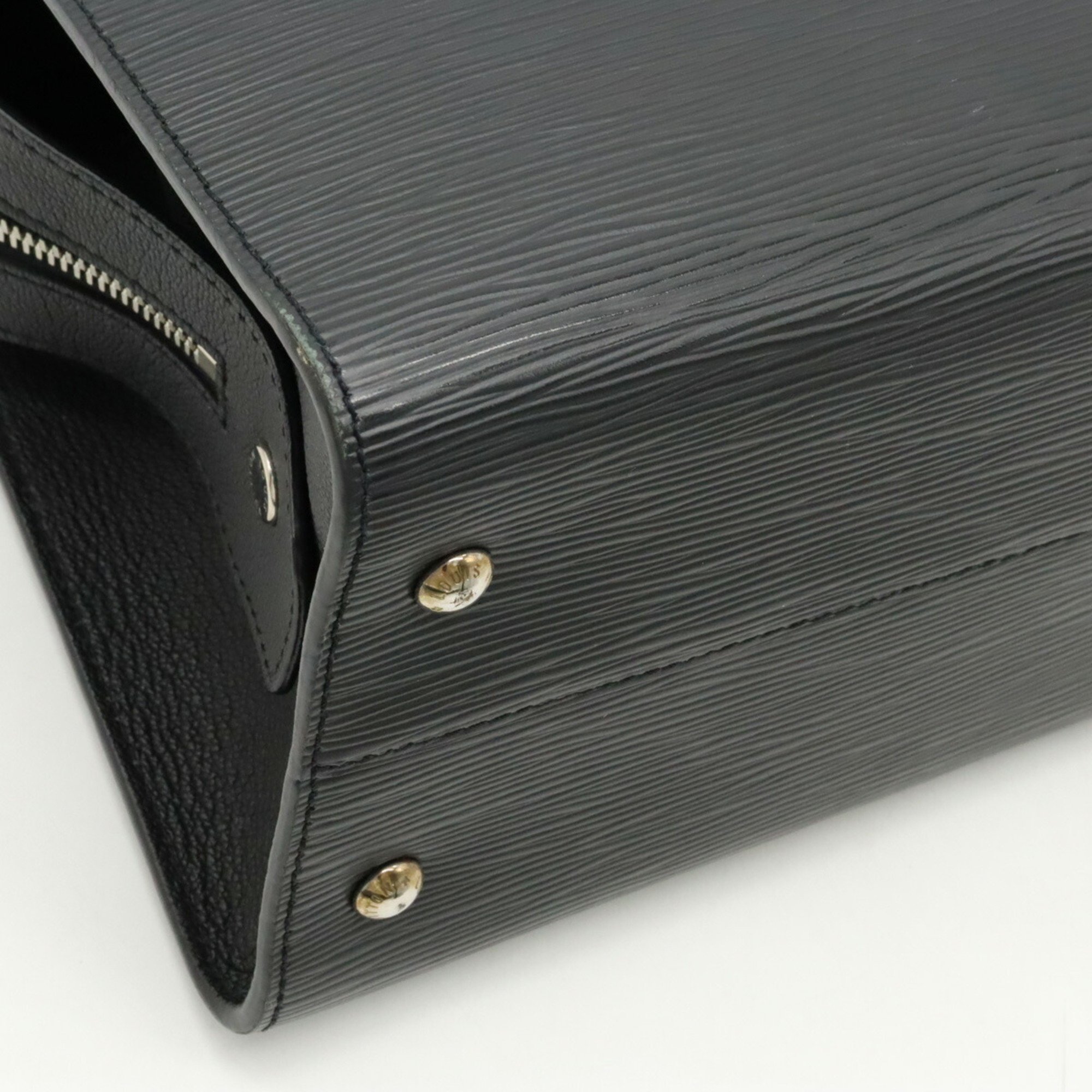LOUIS VUITTON Epi Vaneau MM Handbag Shoulder Bag Noir Black M51238