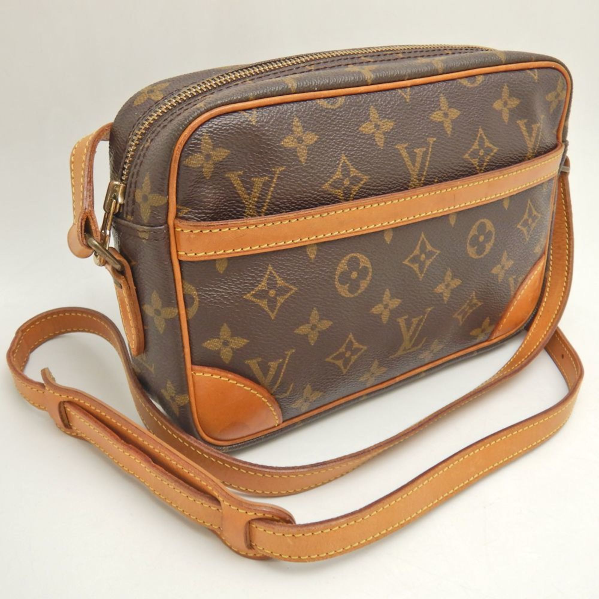 LOUIS VUITTON Louis Vuitton Monogram Trocadero 24 M51276 Shoulder Bag Brown 251761