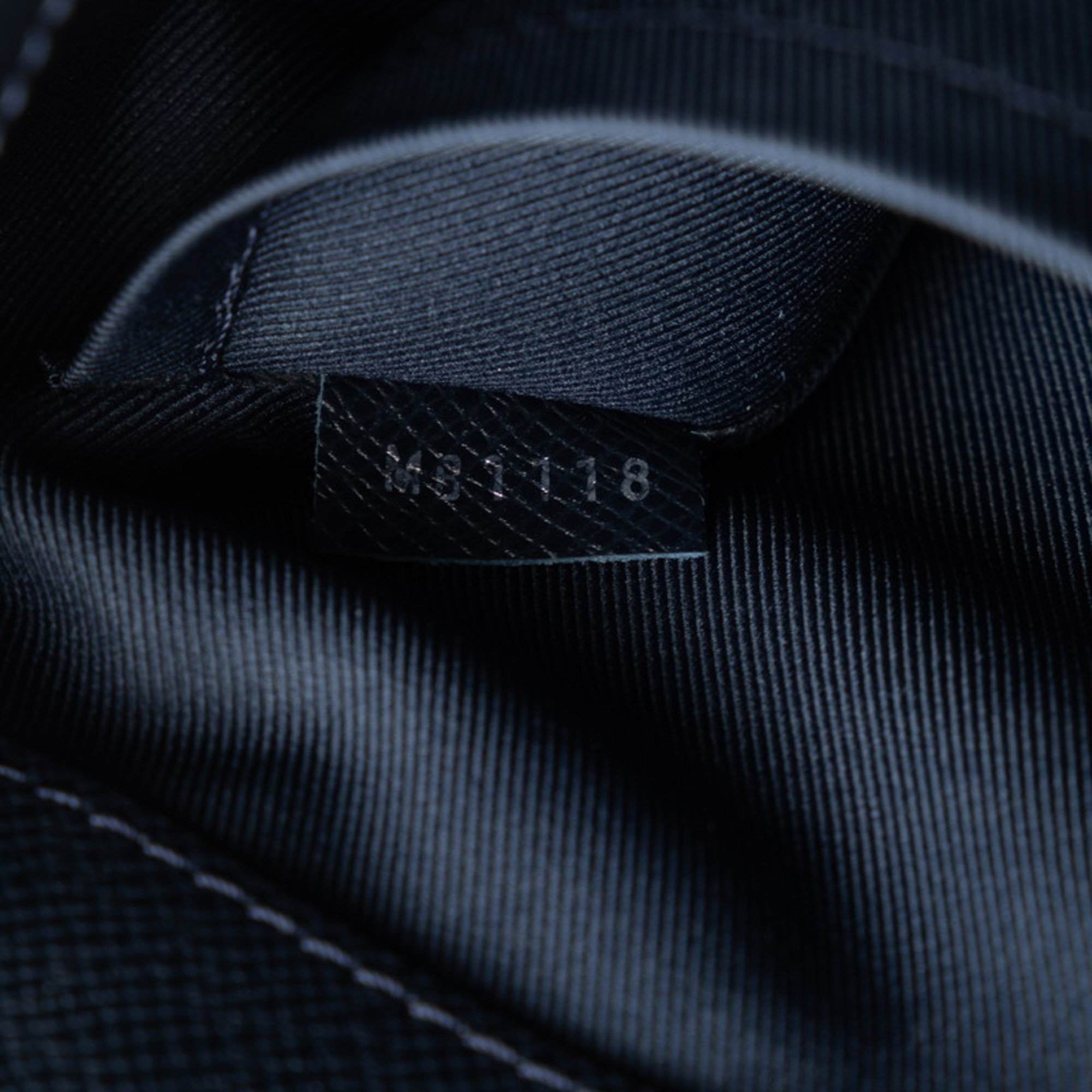 Louis Vuitton Taiga Anton Tote Bag Shoulder M34428 Ocean Navy Leather Men's LOUIS VUITTON