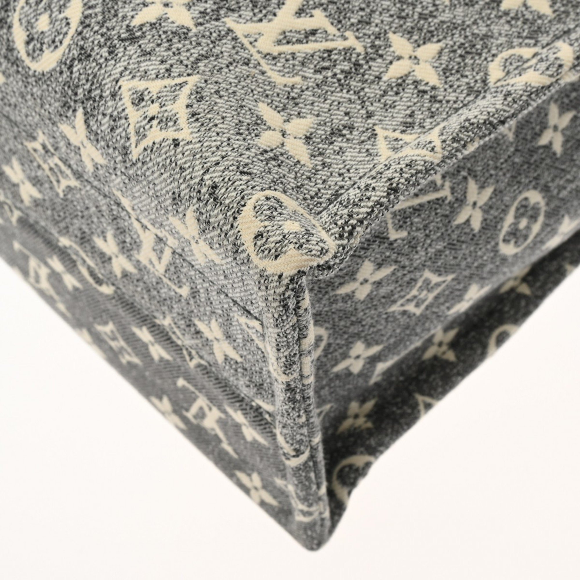 LOUIS VUITTON Louis Vuitton Monogram Jacquard Denim On the Go MM Gray M46448 Women's Tote Bag