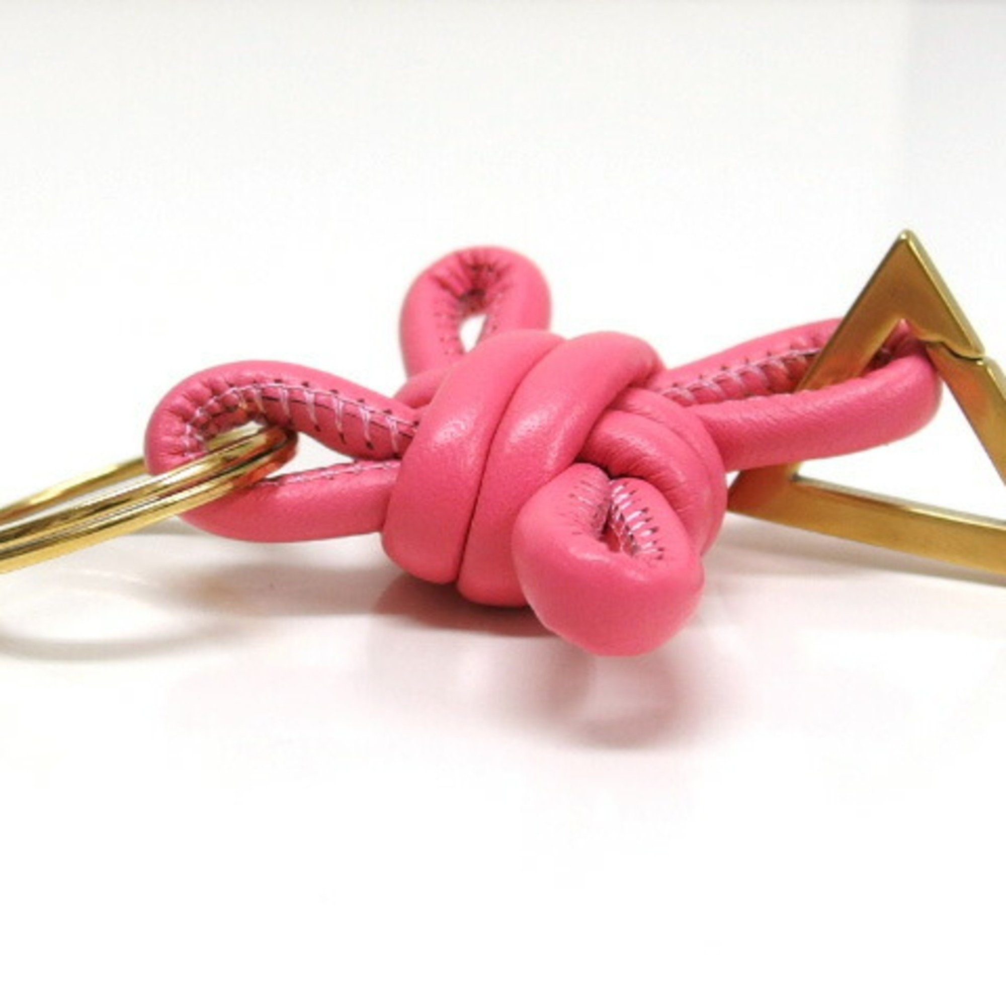 Bottega Veneta Knot Keyring Triangle Metal Pink