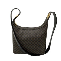 CELINE Macadam Blason Triomphe Pattern Circle Metal Fittings Leather Shoulder Bag Pochette Black 24335 761k761-24335