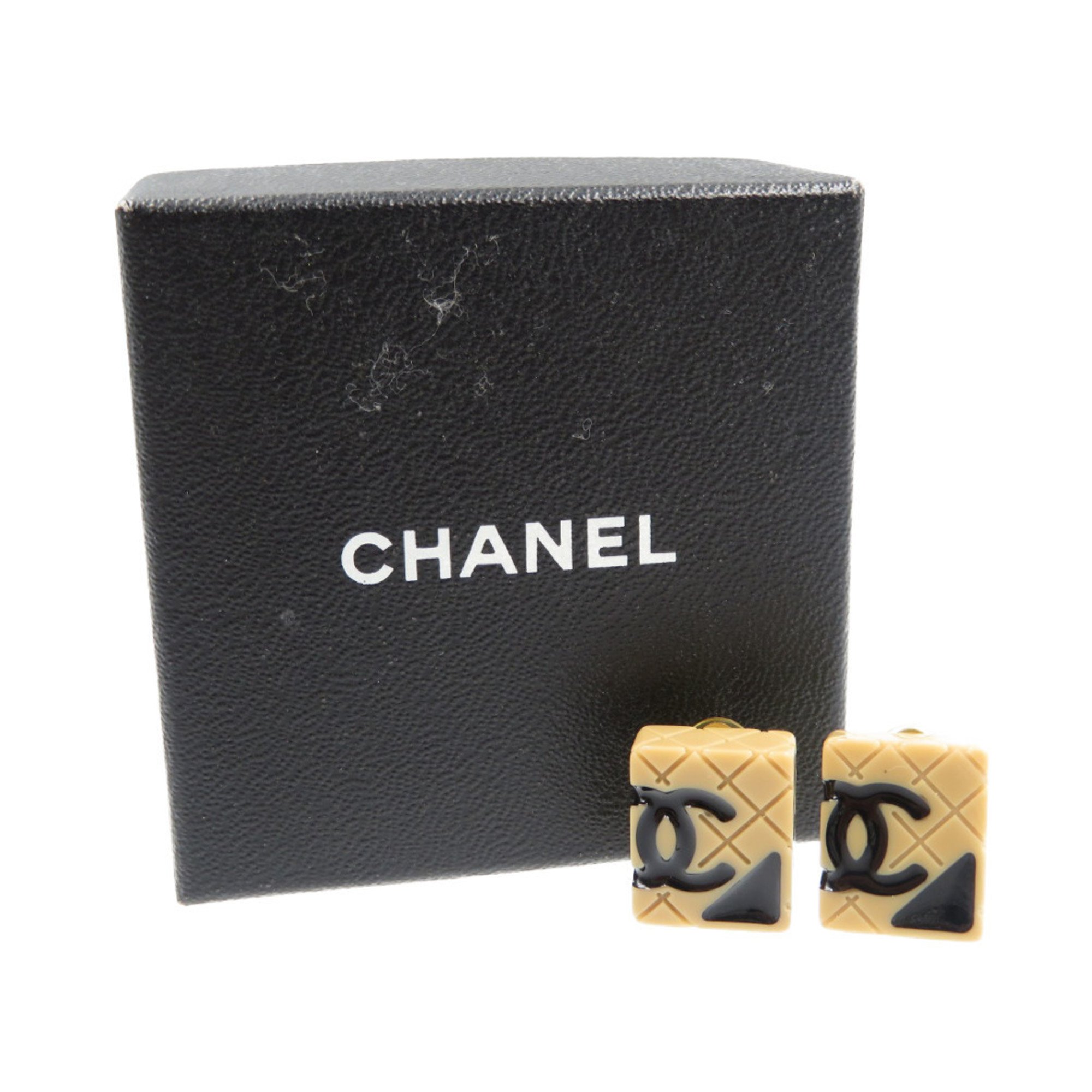 Chanel Cambon Line Coco Mark Plastic GP Beige Black Earrings 0171CHANEL