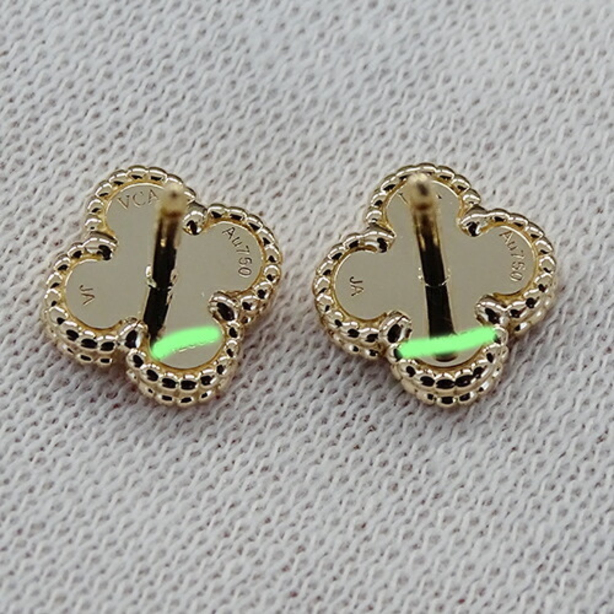 Van Cleef & Arpels Sweet Alhambra Earrings for Women, 750PG, Carnelian, Pink Gold, Polished