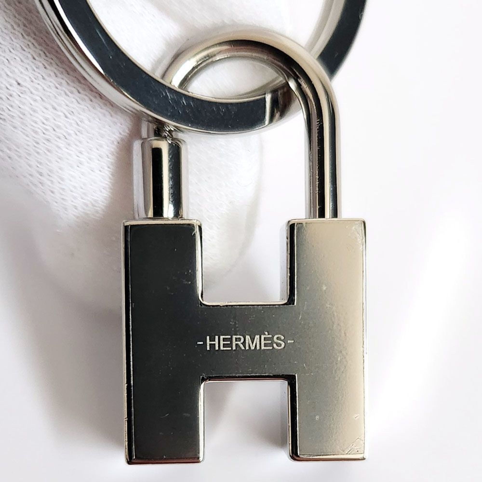 Hermes HERMES Cadena Quiz Keyring Silver Blue Padlock Keychain