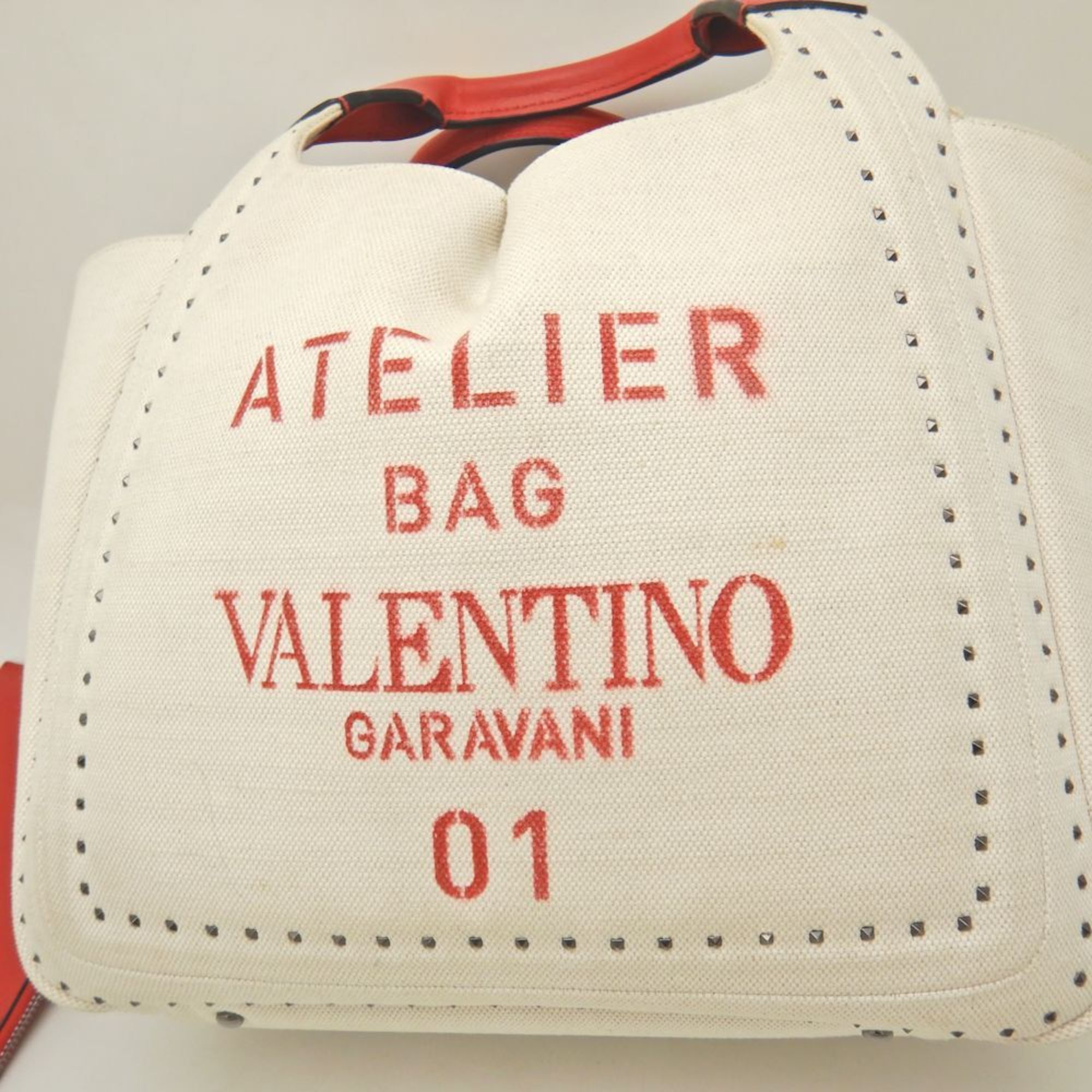 Valentino Garavani Atelier Bag 01 Tote Studs Canvas x Leather Ivory Red 251794