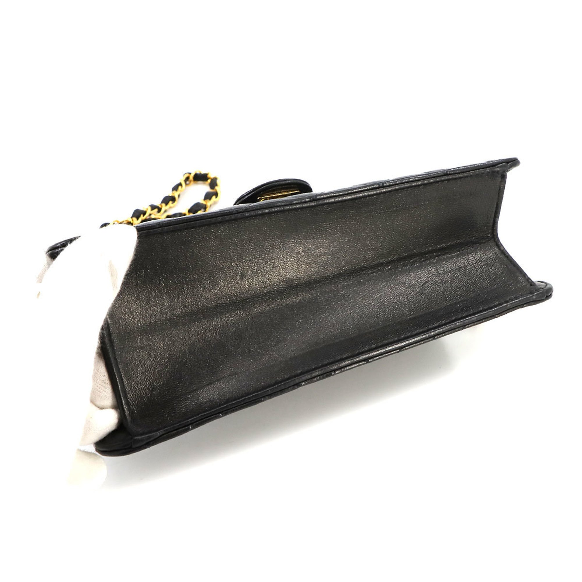 CHANEL Matelasse Chain Shoulder Bag Leather Black Gold Metal Fittings Coco Mark Push Lock