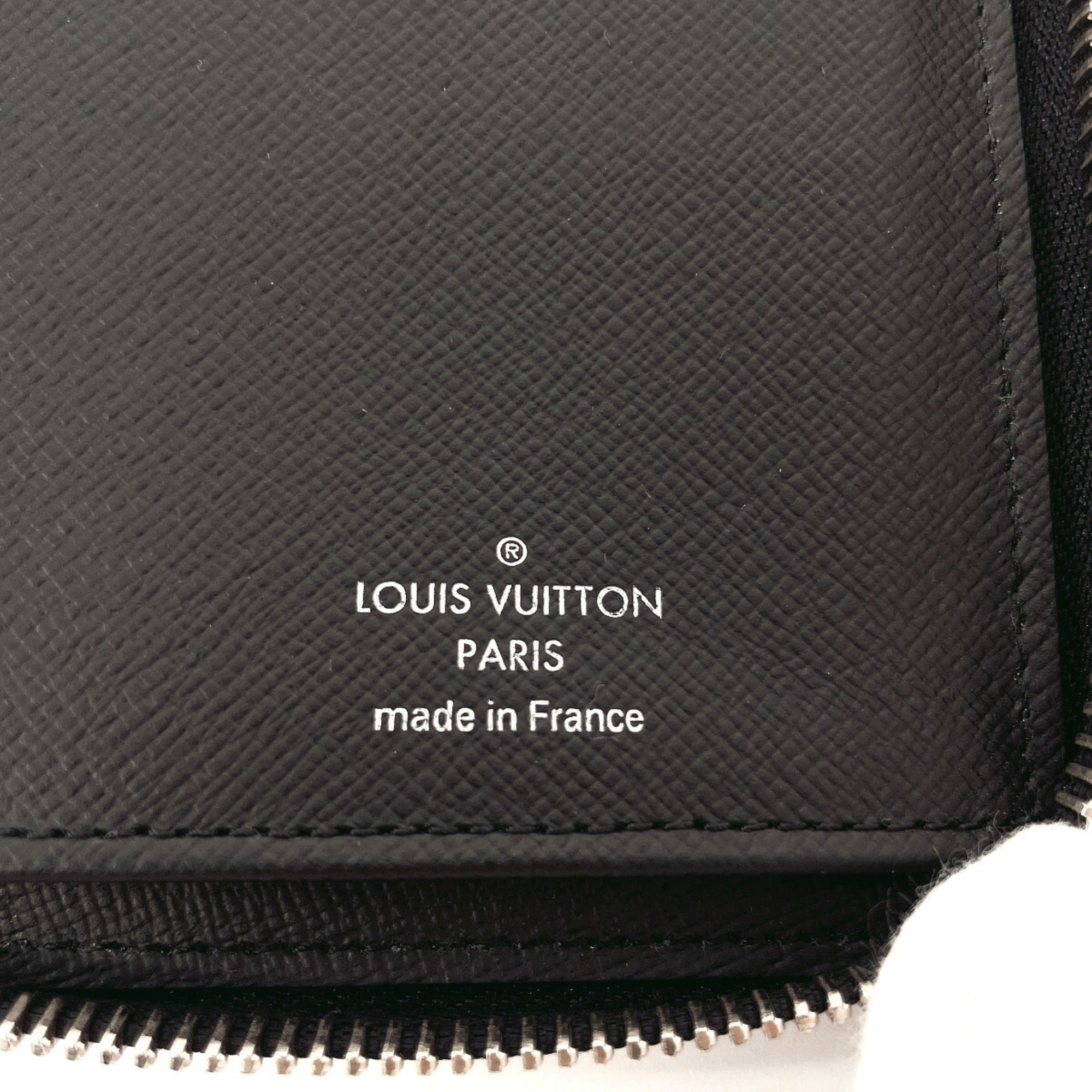 LOUIS VUITTON Louis Vuitton Zippy Wallet Vertical M30503 Long Taiga Black Men's N4044621