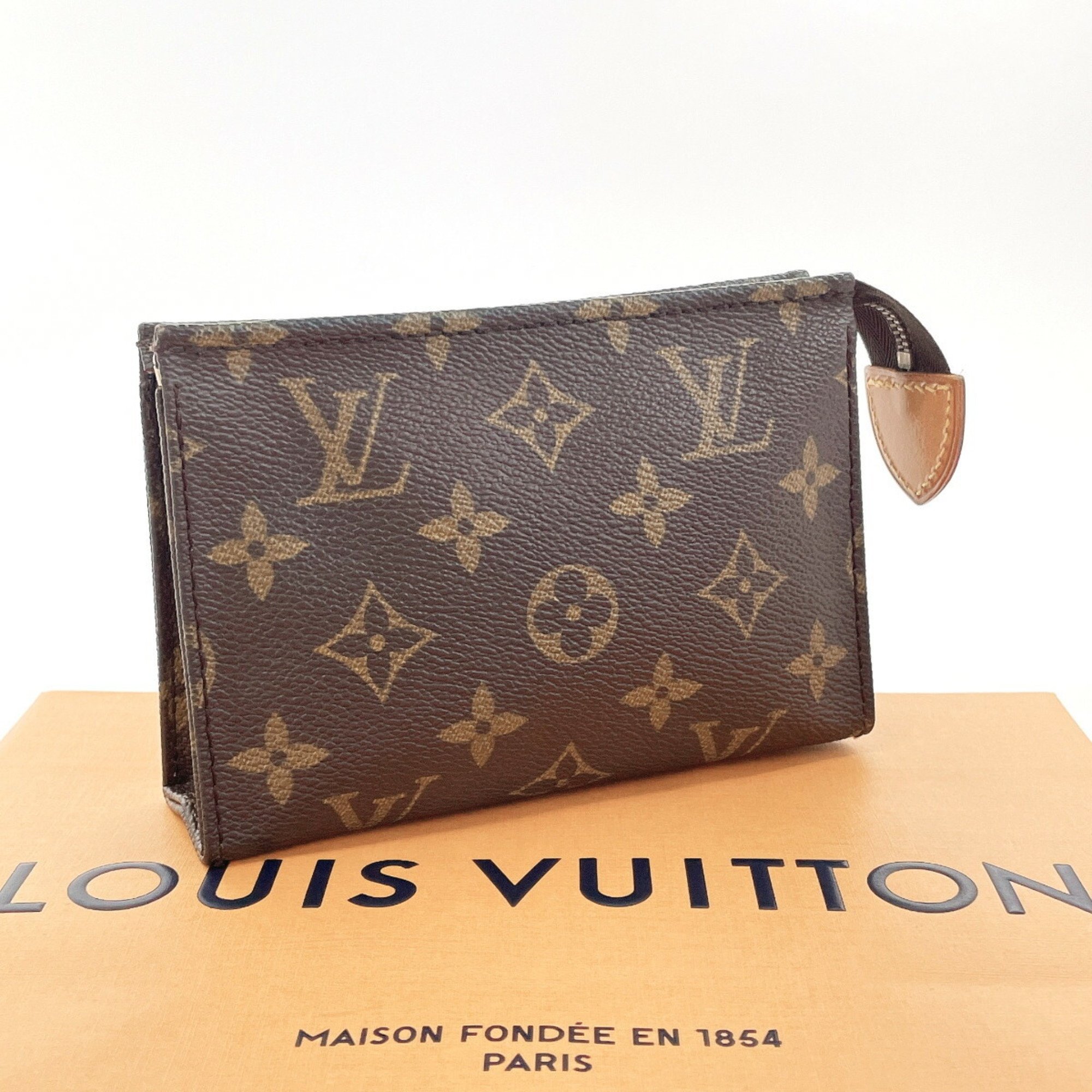 LOUIS VUITTON Louis Vuitton Poche Toilette 15 M47546 Pouch Monogram Canvas Brown Unisex F4034406