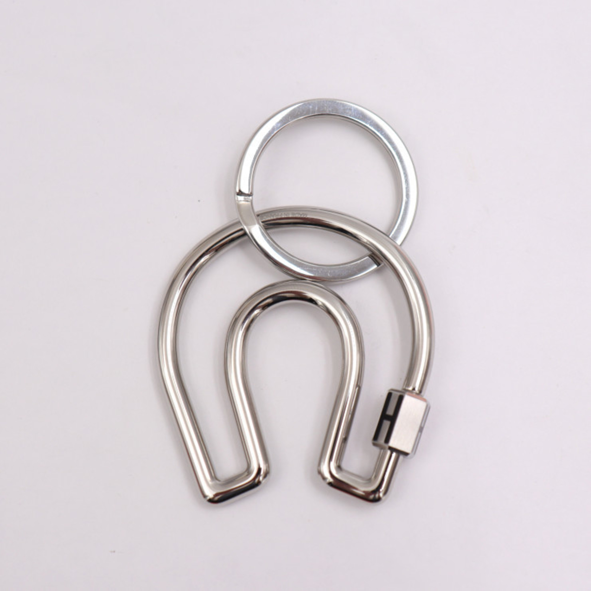 HERMES Hermes Feuille a Cheval Keychain Metal Silver Black Keyring Carabiner Bag Charm