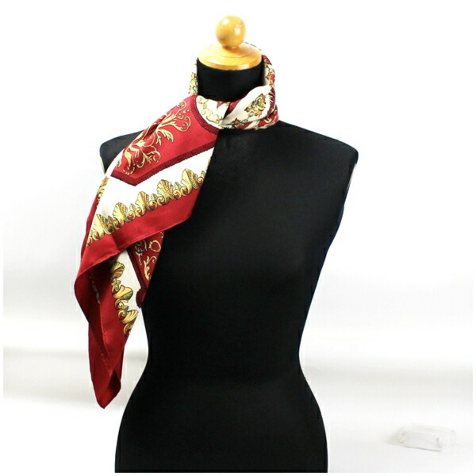 Hermes Scarf Muffler Carre 90 "LVDOVICVS MAGNVS" Louis XIV on a White Horse Red HERMES Women's