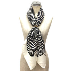 HERMES Scarf Muffler Carré 90 ONDE DE CHIC Refined Waves 100% Silk Black and White Grey Hermes aq9919 10008824