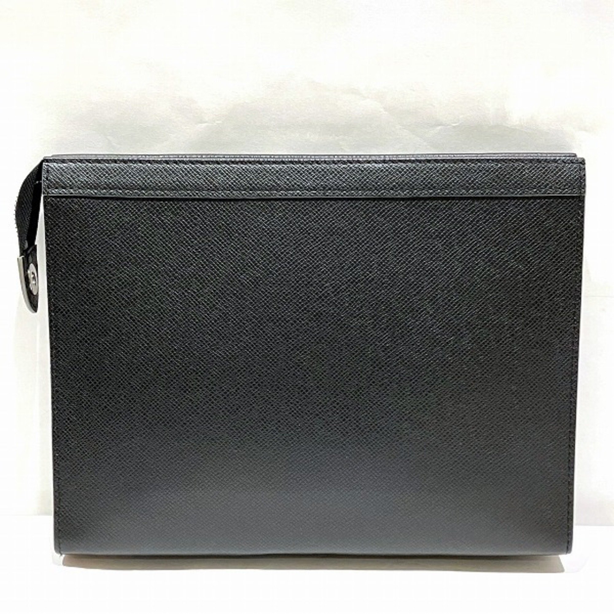 Louis Vuitton Taiga Pochette Voyage M30450 Bag Clutch bag Second Men's