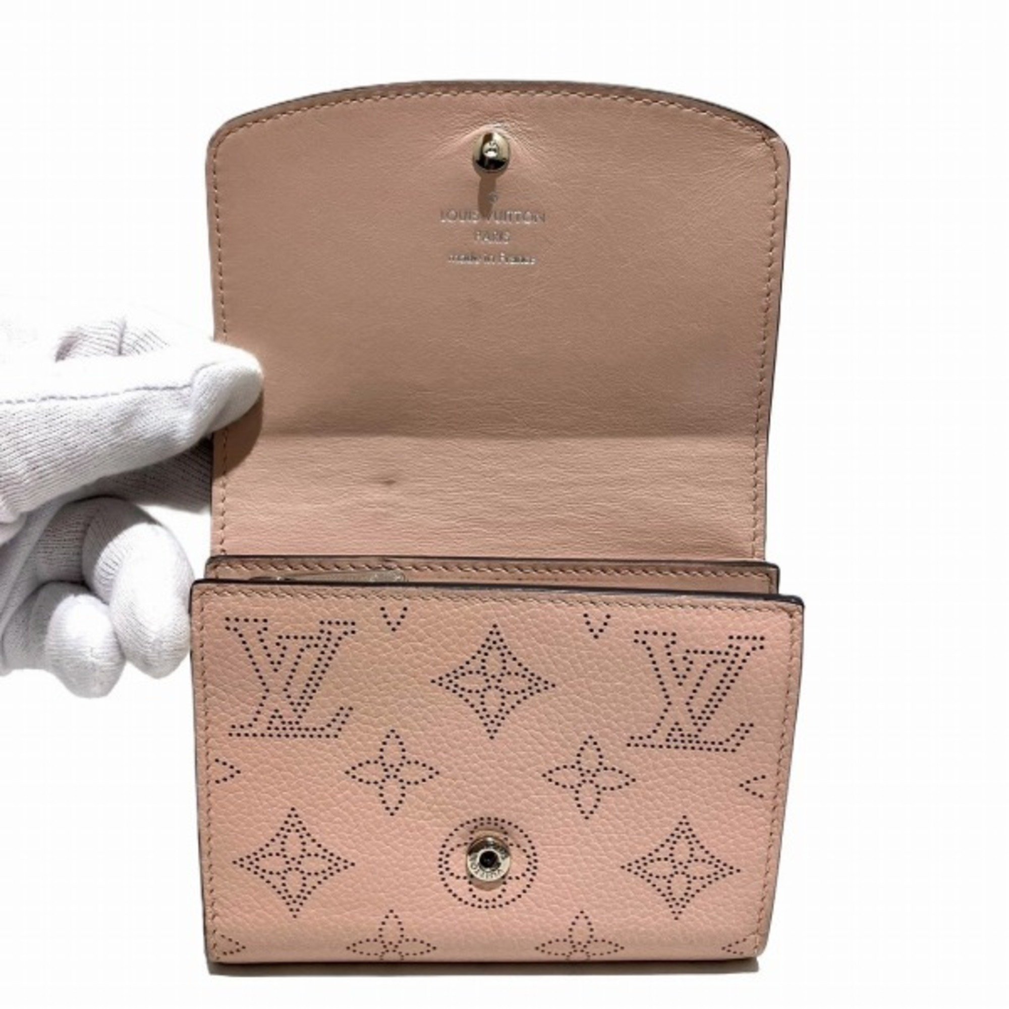 Louis Vuitton Mahina Portefeuille Iris Compact M68671 Bi-fold Wallet for Women