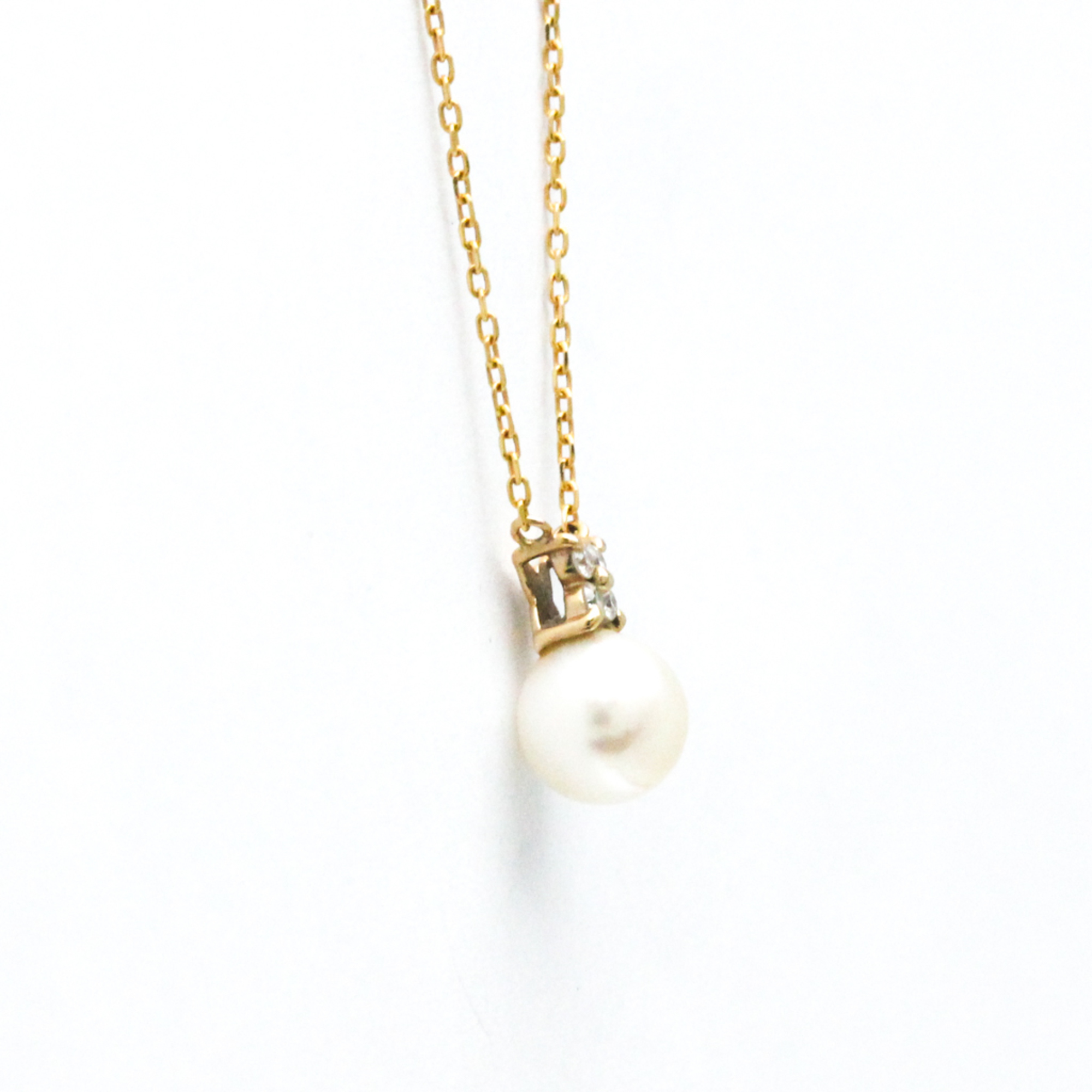 Vendome Aoyama Diamond Pearl Yellow Gold (18K) Diamond,Pearl Men,Women Fashion Pendant (Gold)